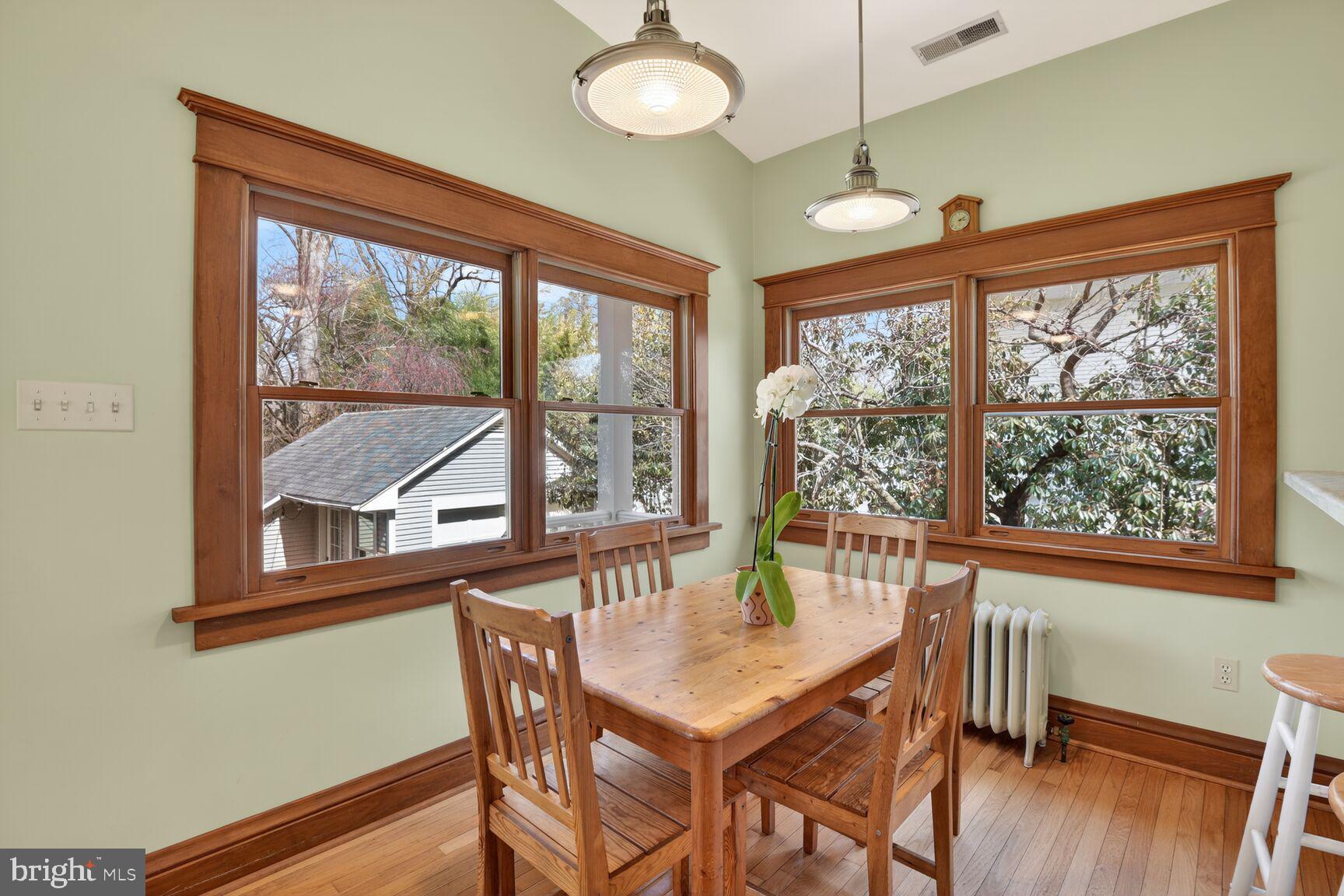 KENSINGTON PARK - Residential