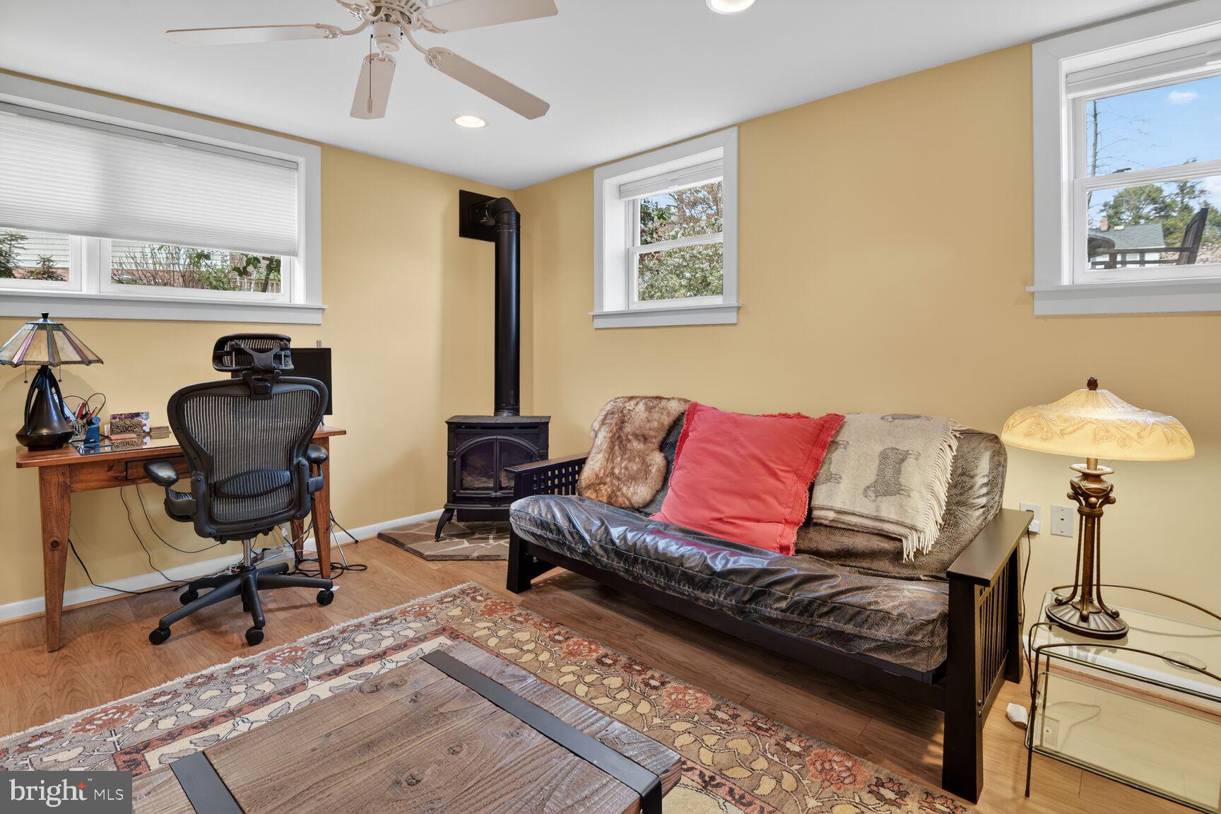 KENSINGTON PARK - Residential