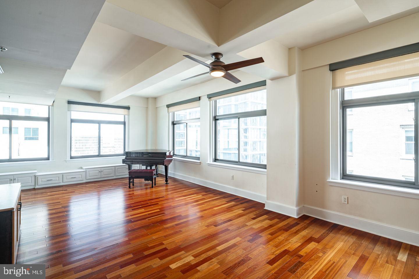 1500 CHESTNUT STREET 20G