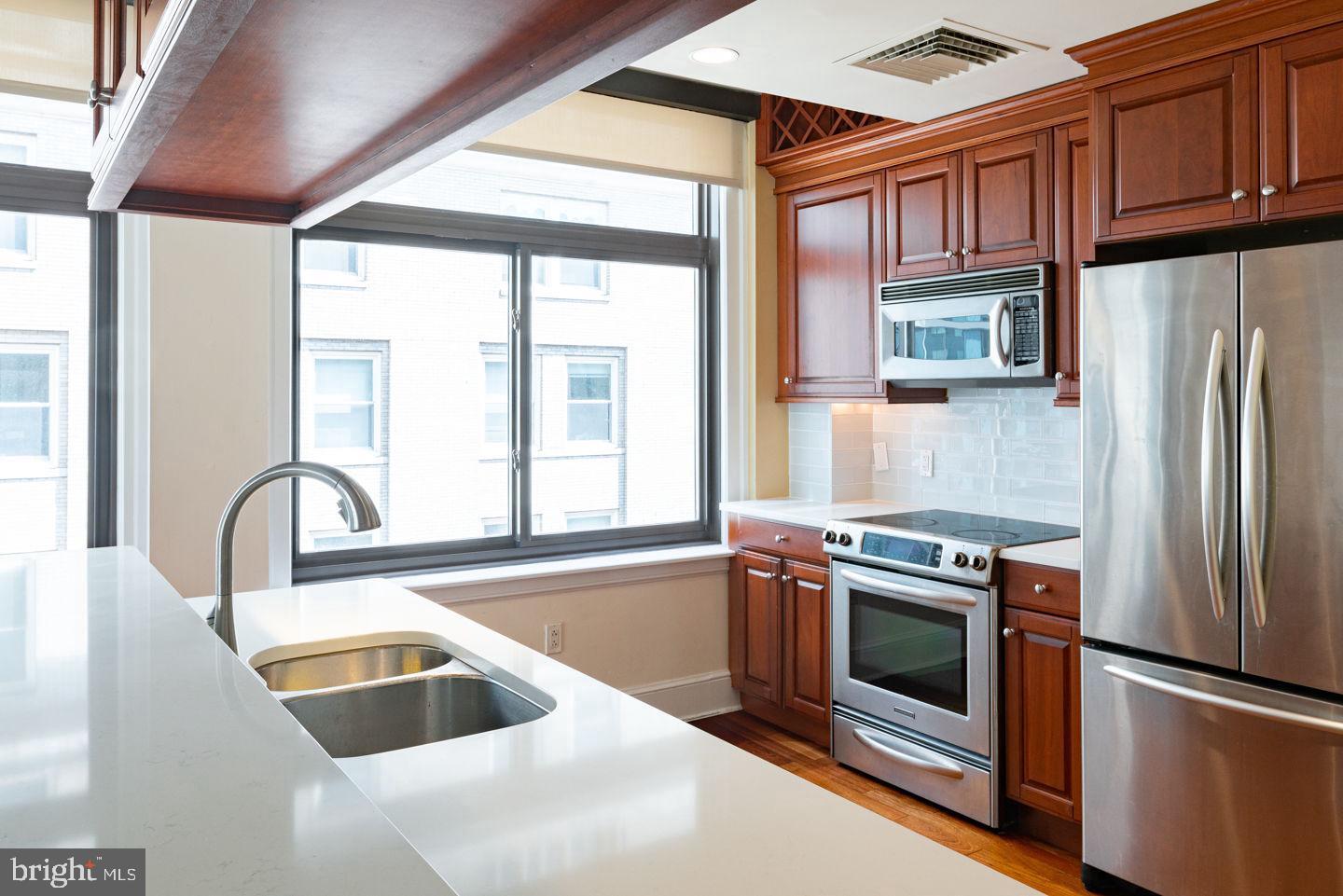 1500 CHESTNUT STREET 20G