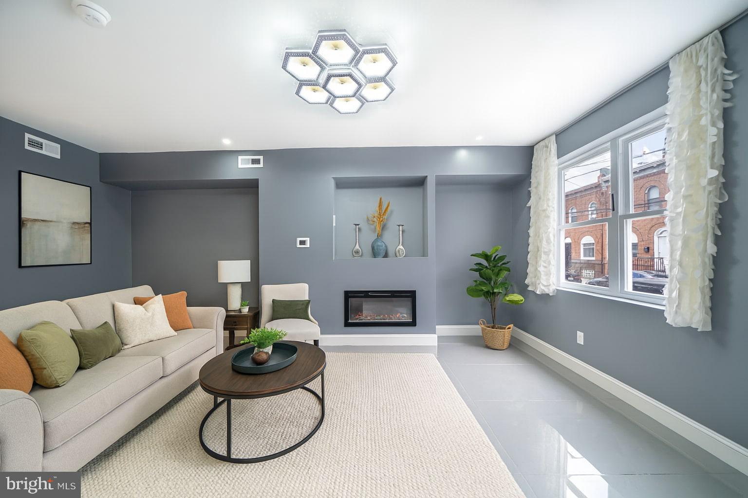 1221 S 24TH STREET
