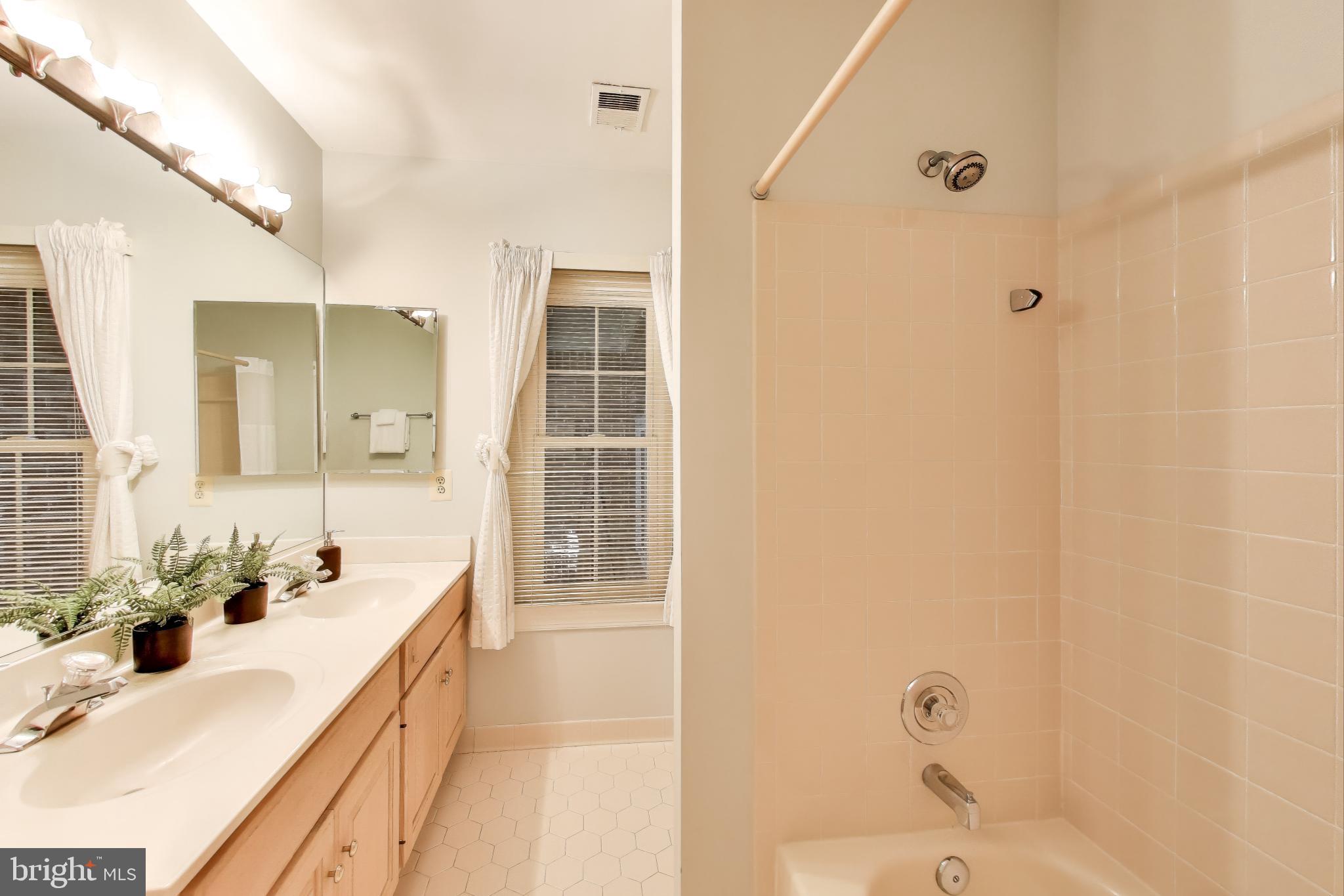 AVENEL - Residential