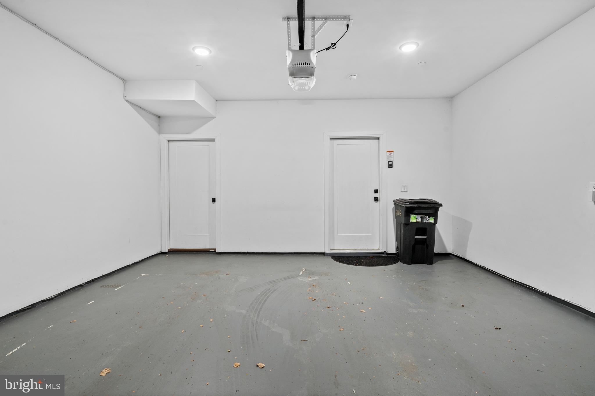 FAIRMOUNT - Residential