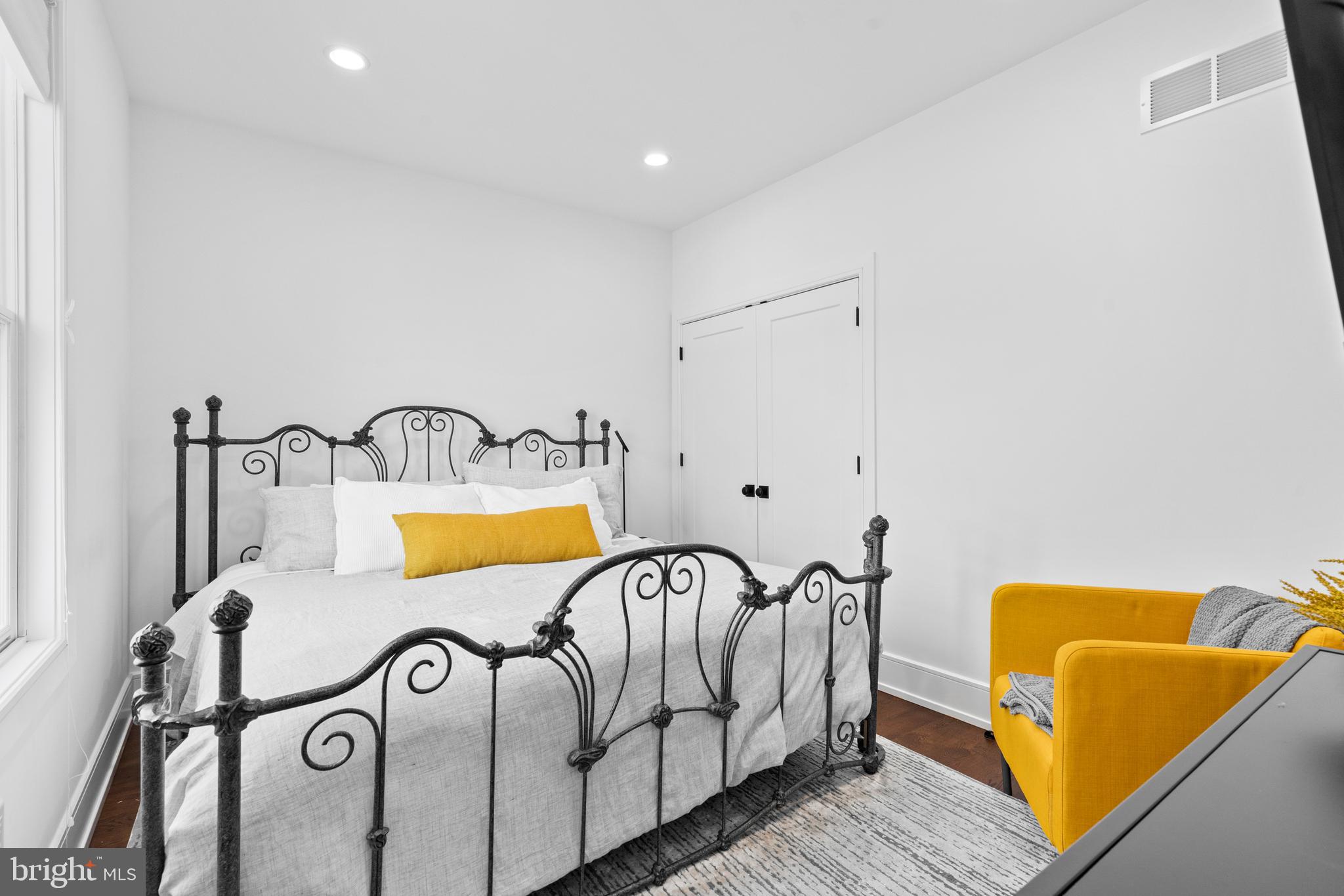 FAIRMOUNT - Residential