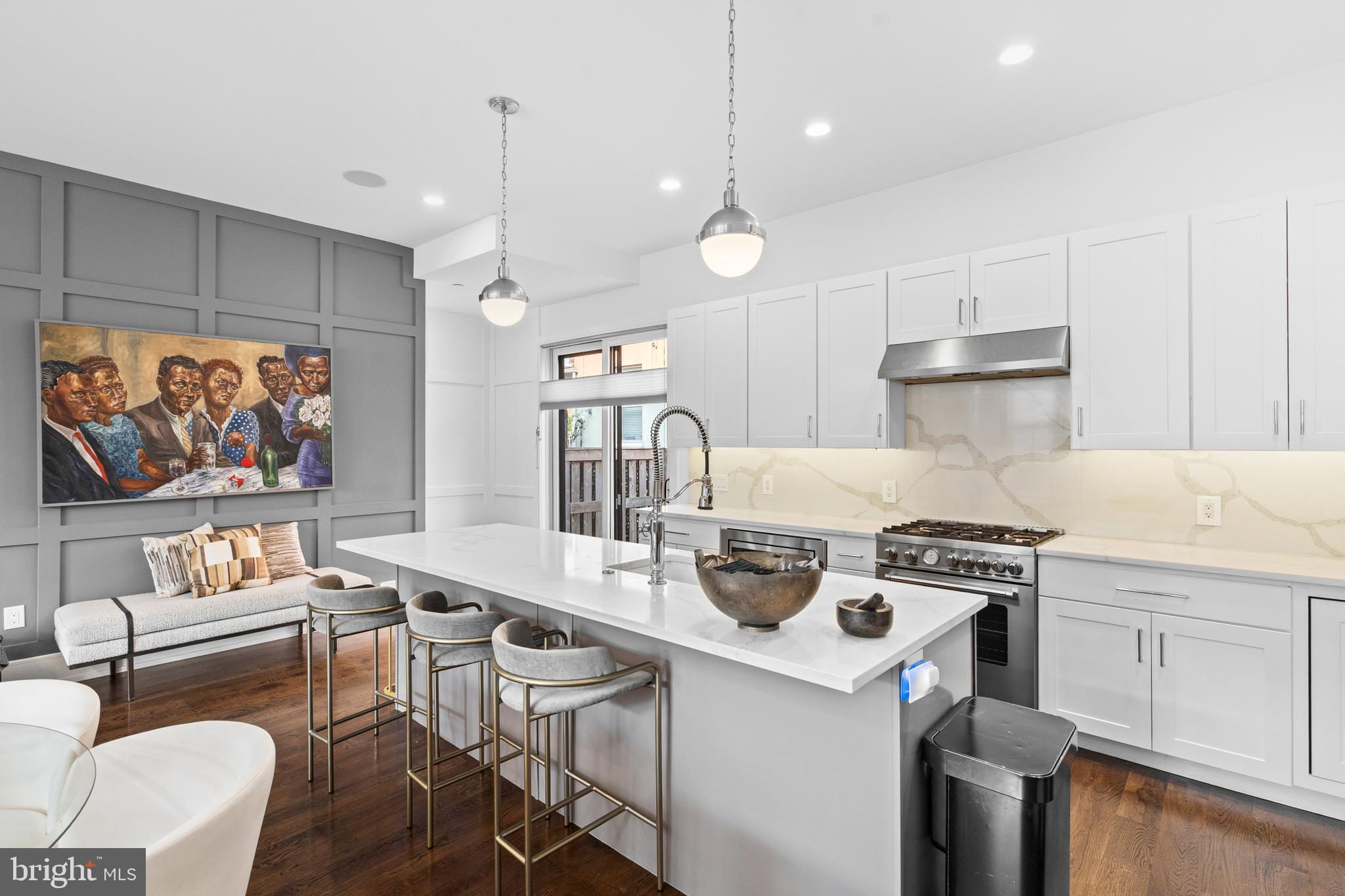 FAIRMOUNT - Residential