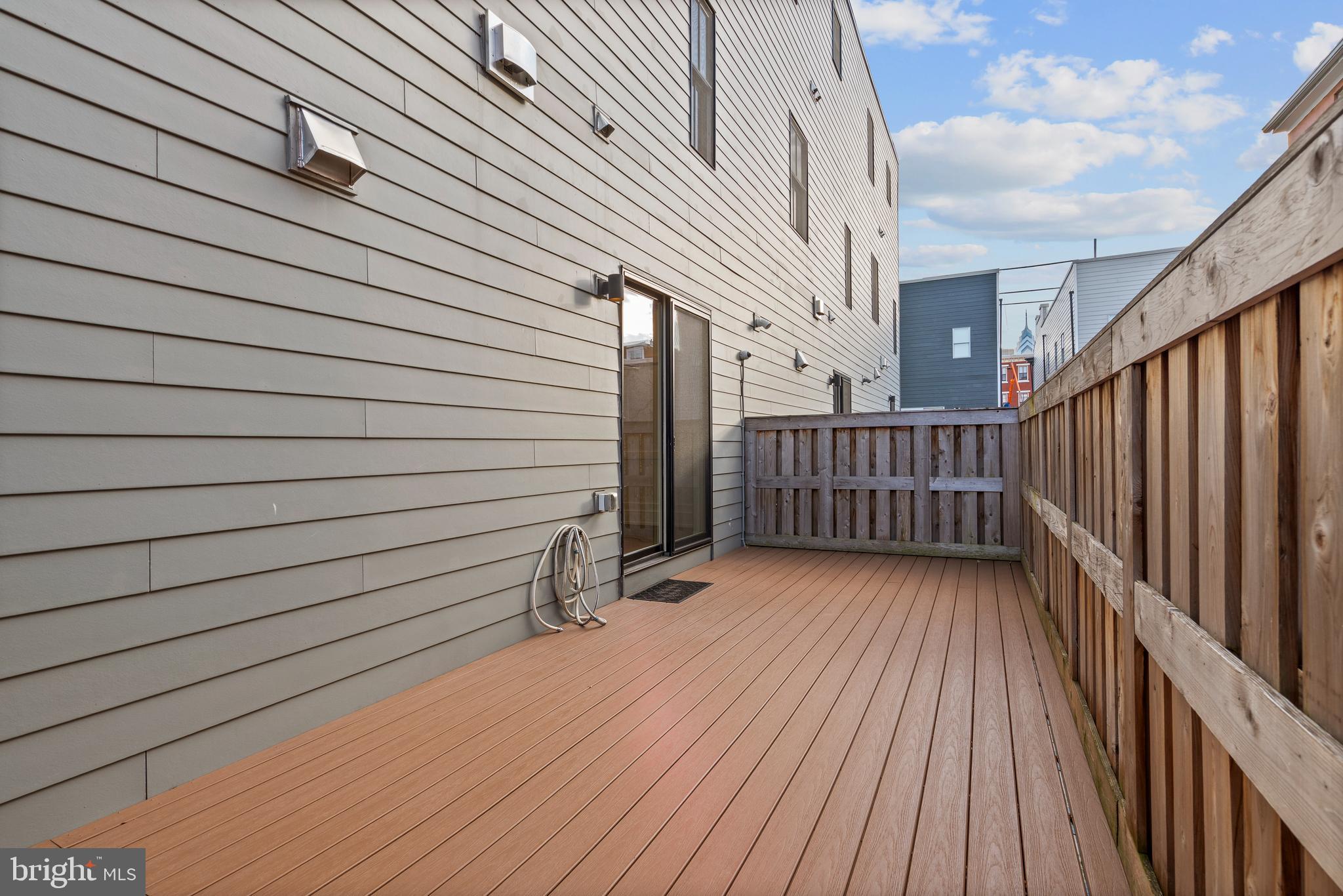 FAIRMOUNT - Residential