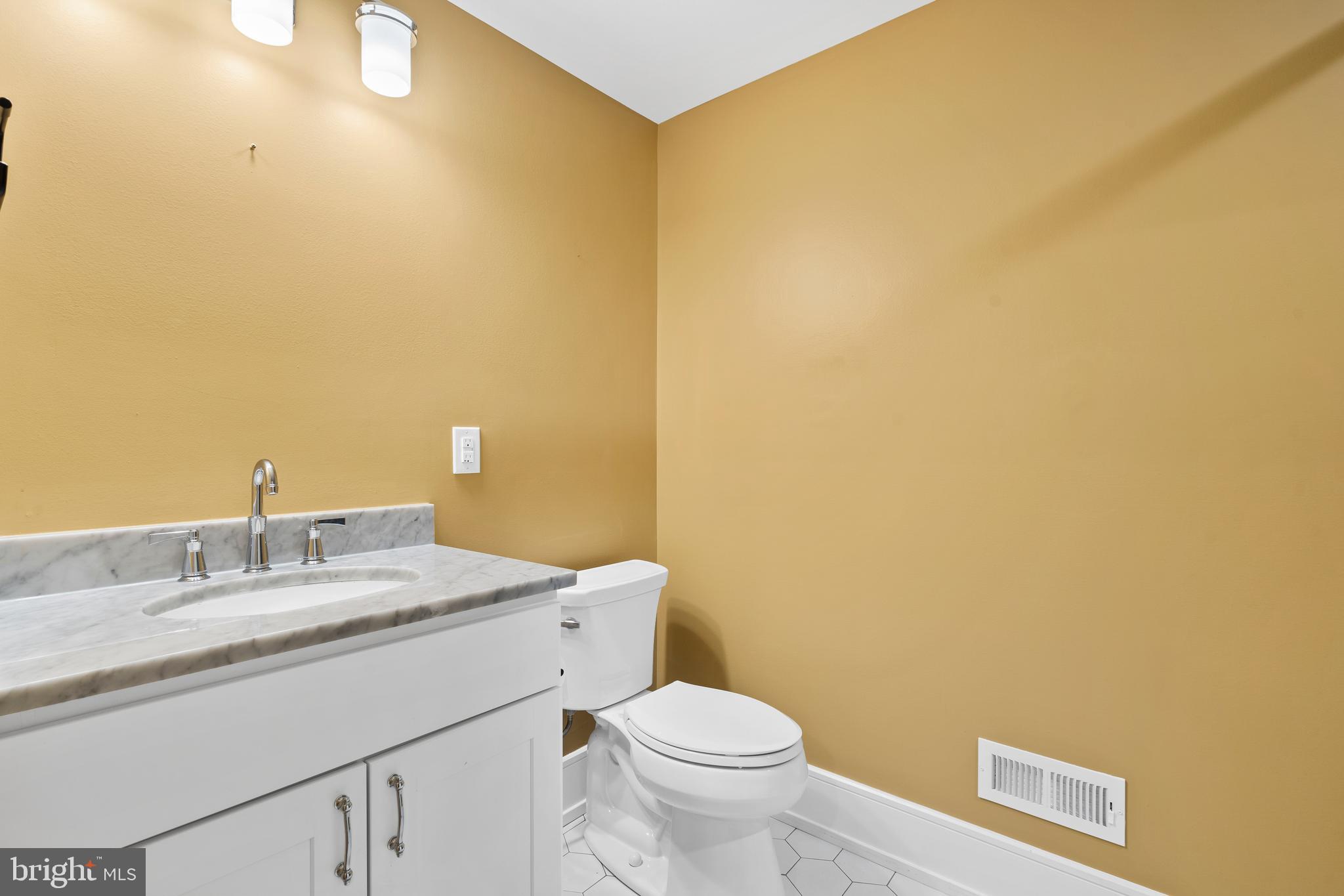 FAIRMOUNT - Residential