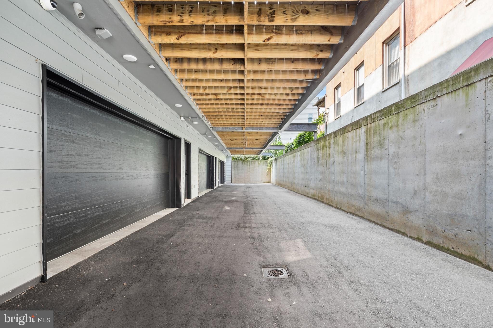 FAIRMOUNT - Residential