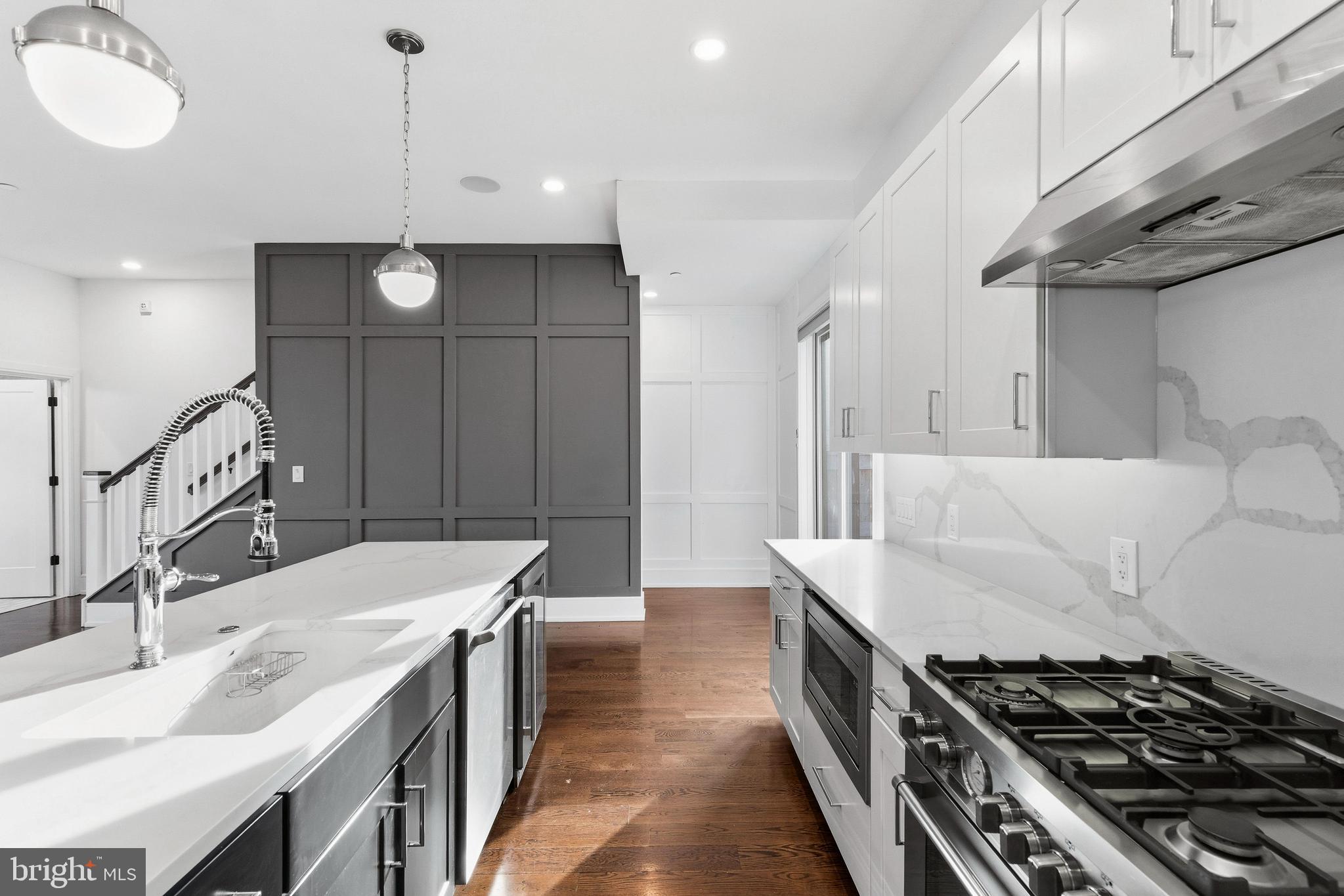 FAIRMOUNT - Residential