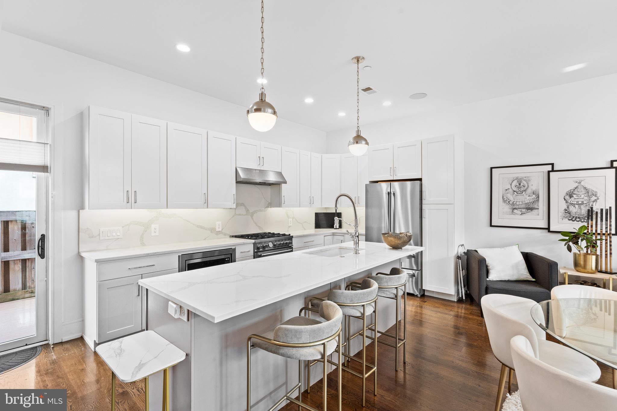 FAIRMOUNT - Residential