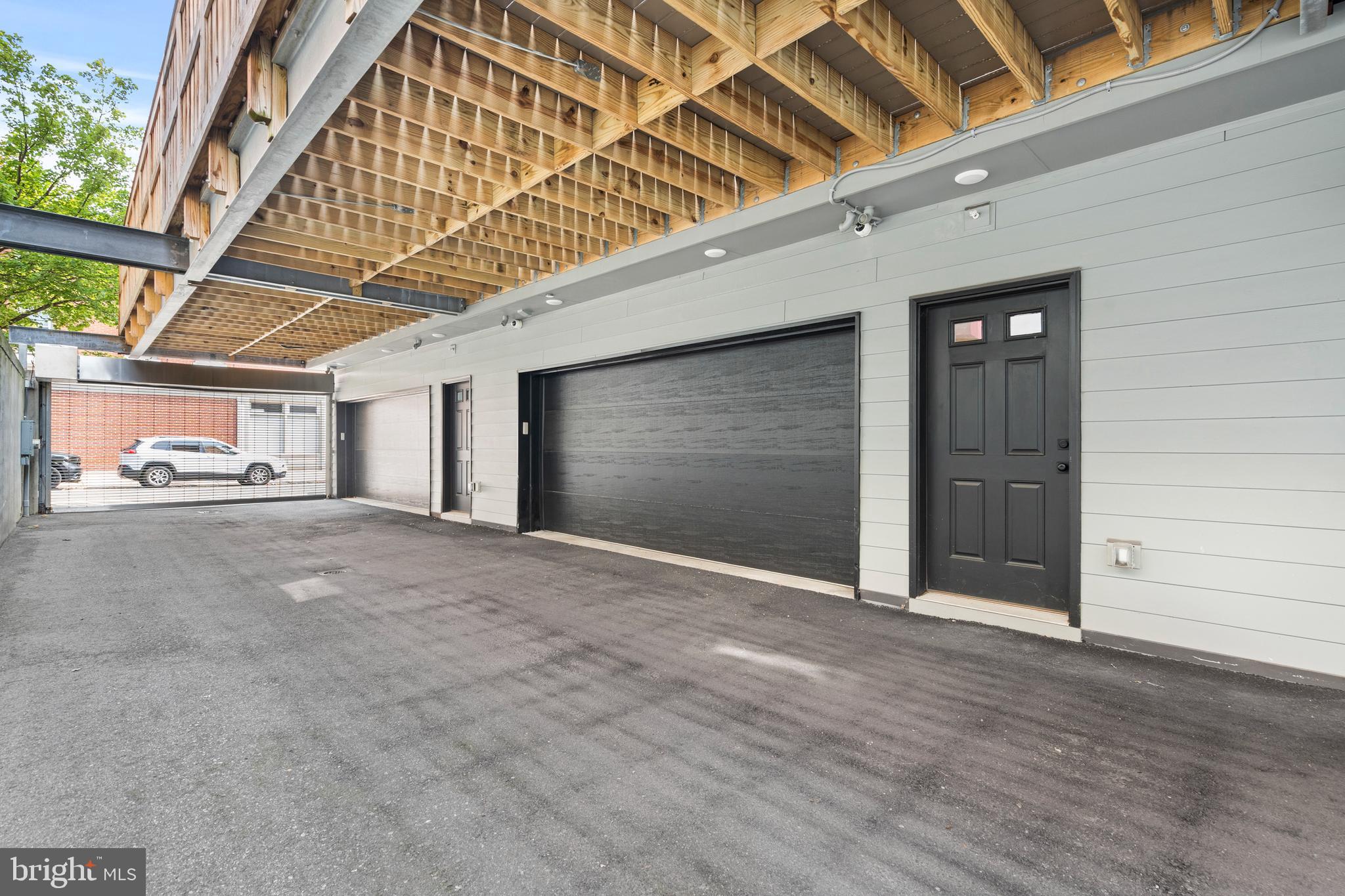 FAIRMOUNT - Residential