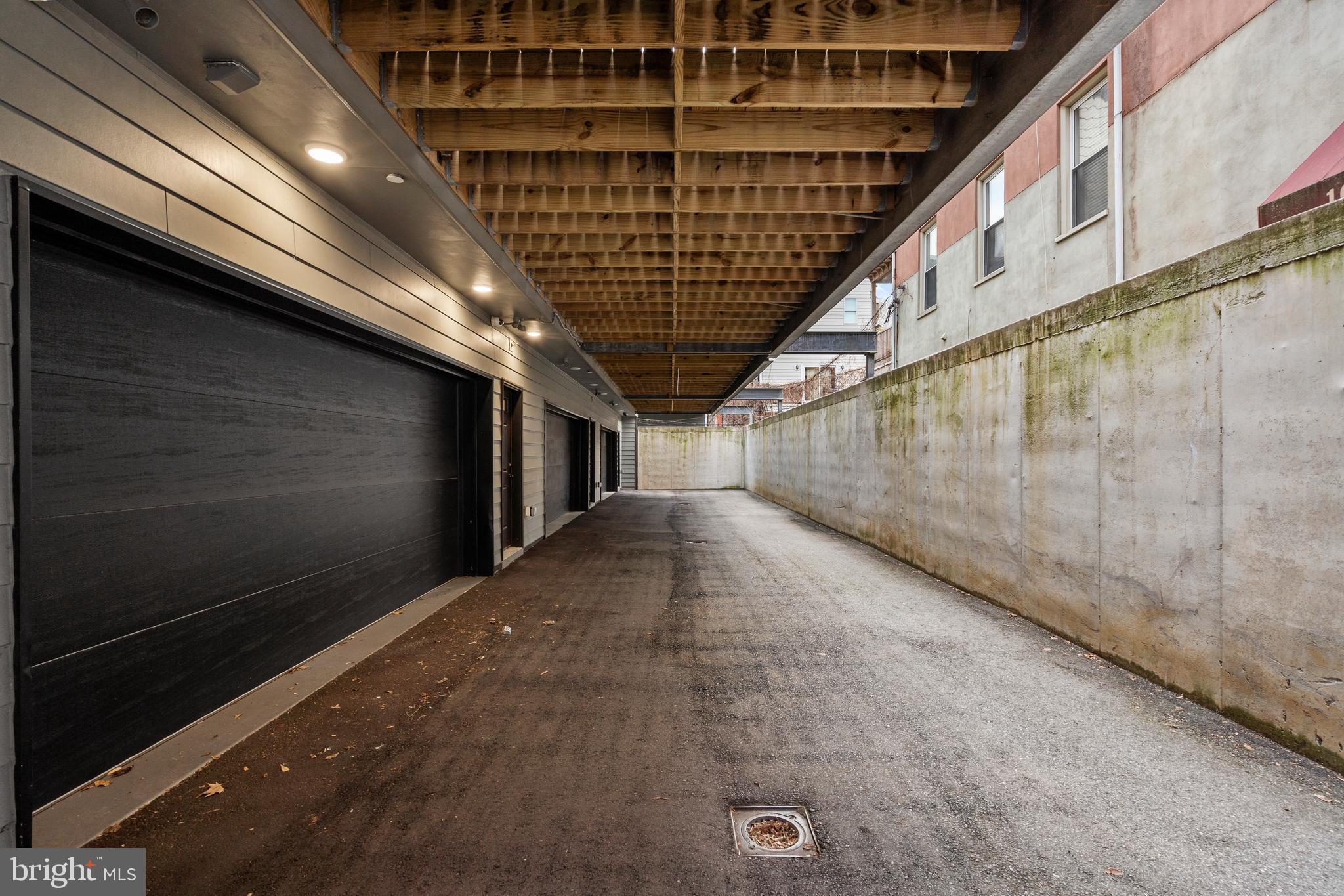 FAIRMOUNT - Residential