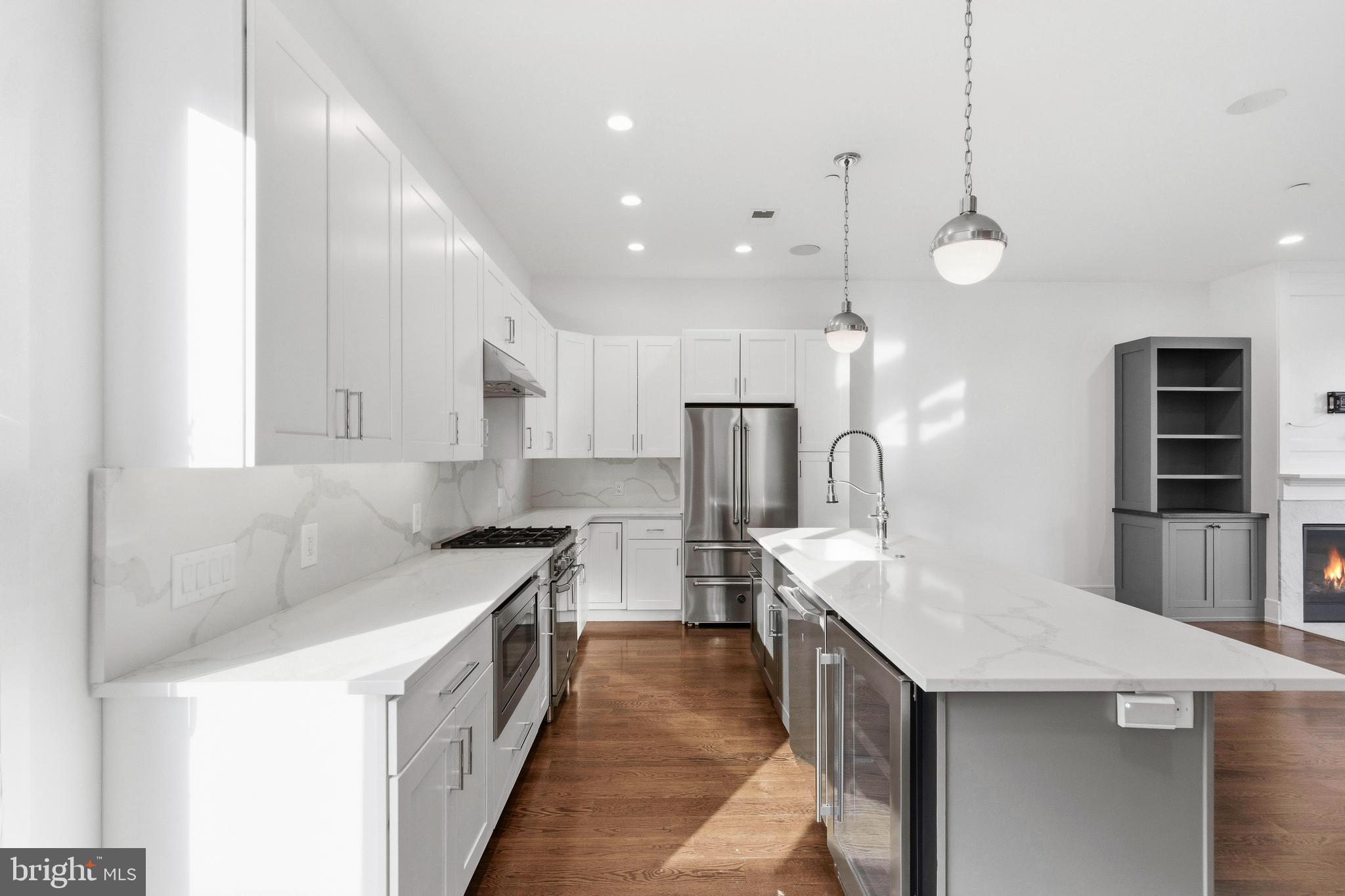 FAIRMOUNT - Residential