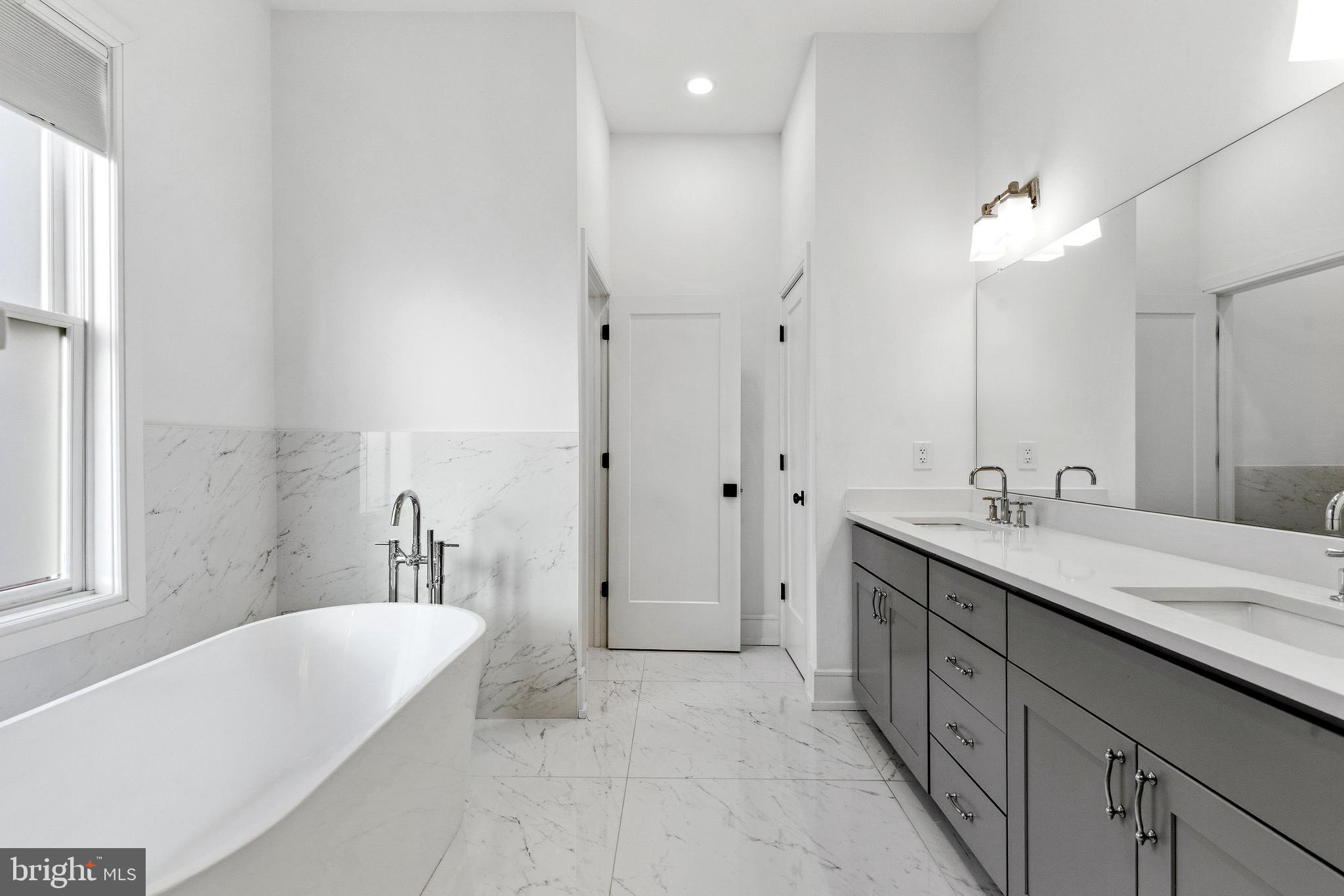 FAIRMOUNT - Residential