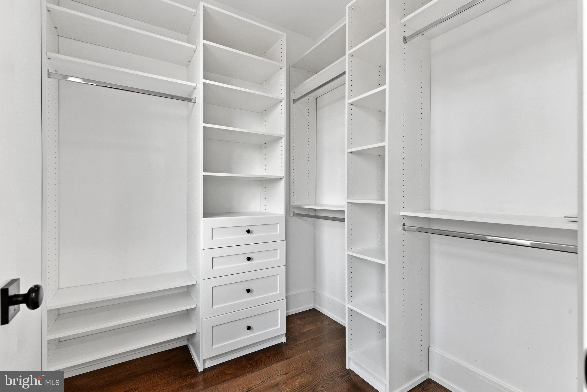 FAIRMOUNT - Residential