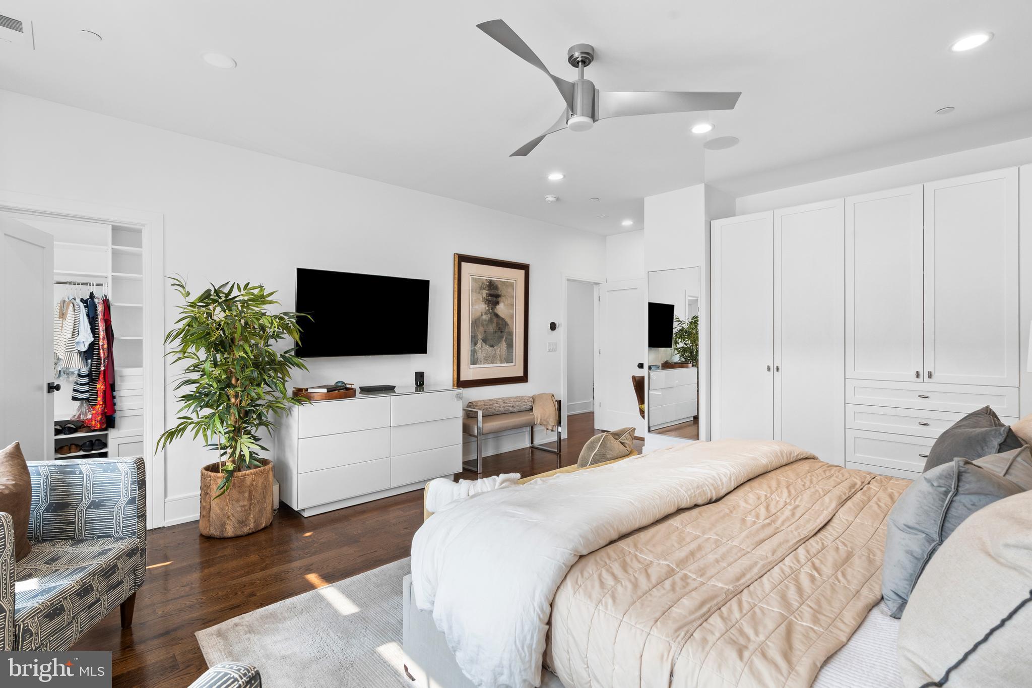 FAIRMOUNT - Residential