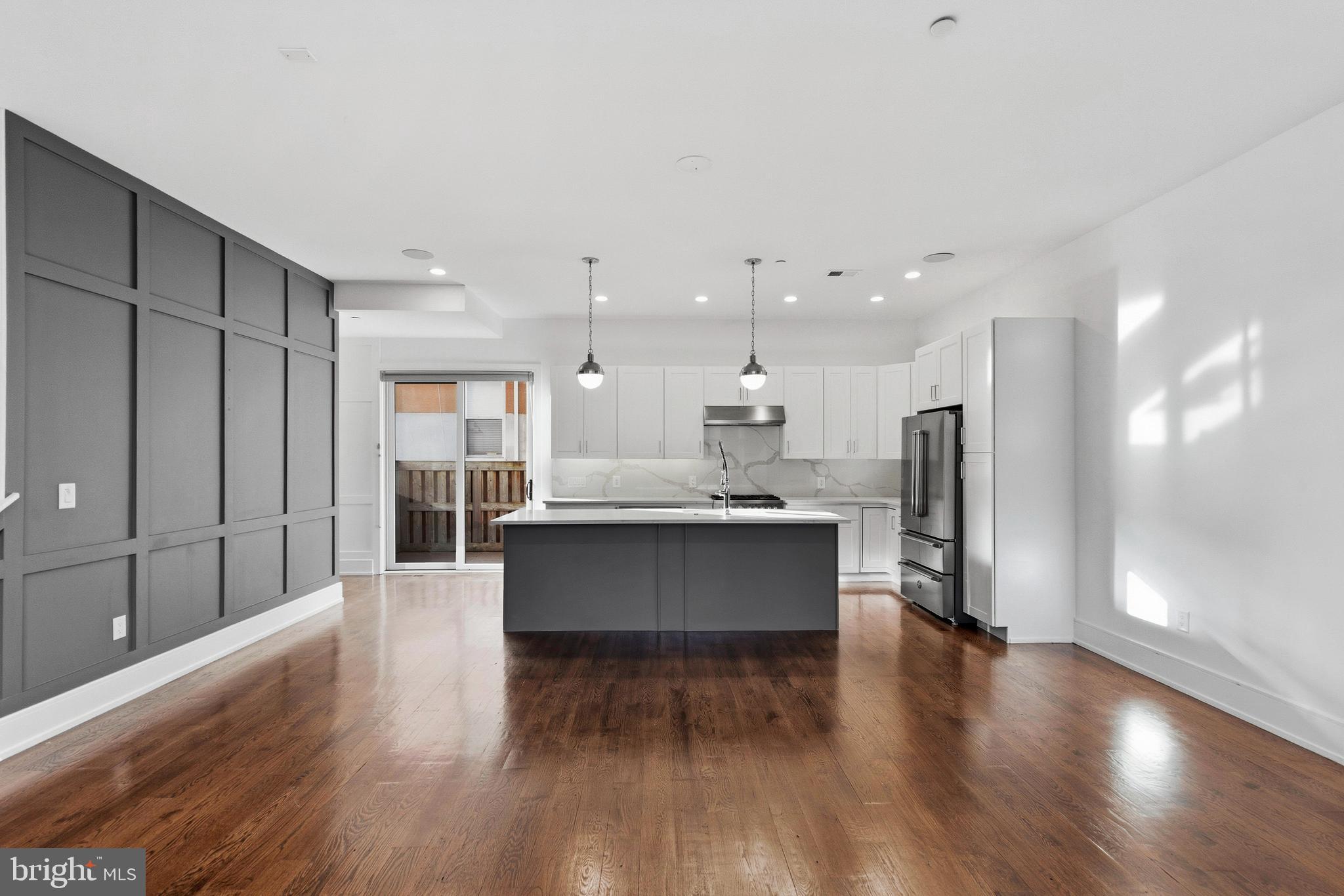 FAIRMOUNT - Residential