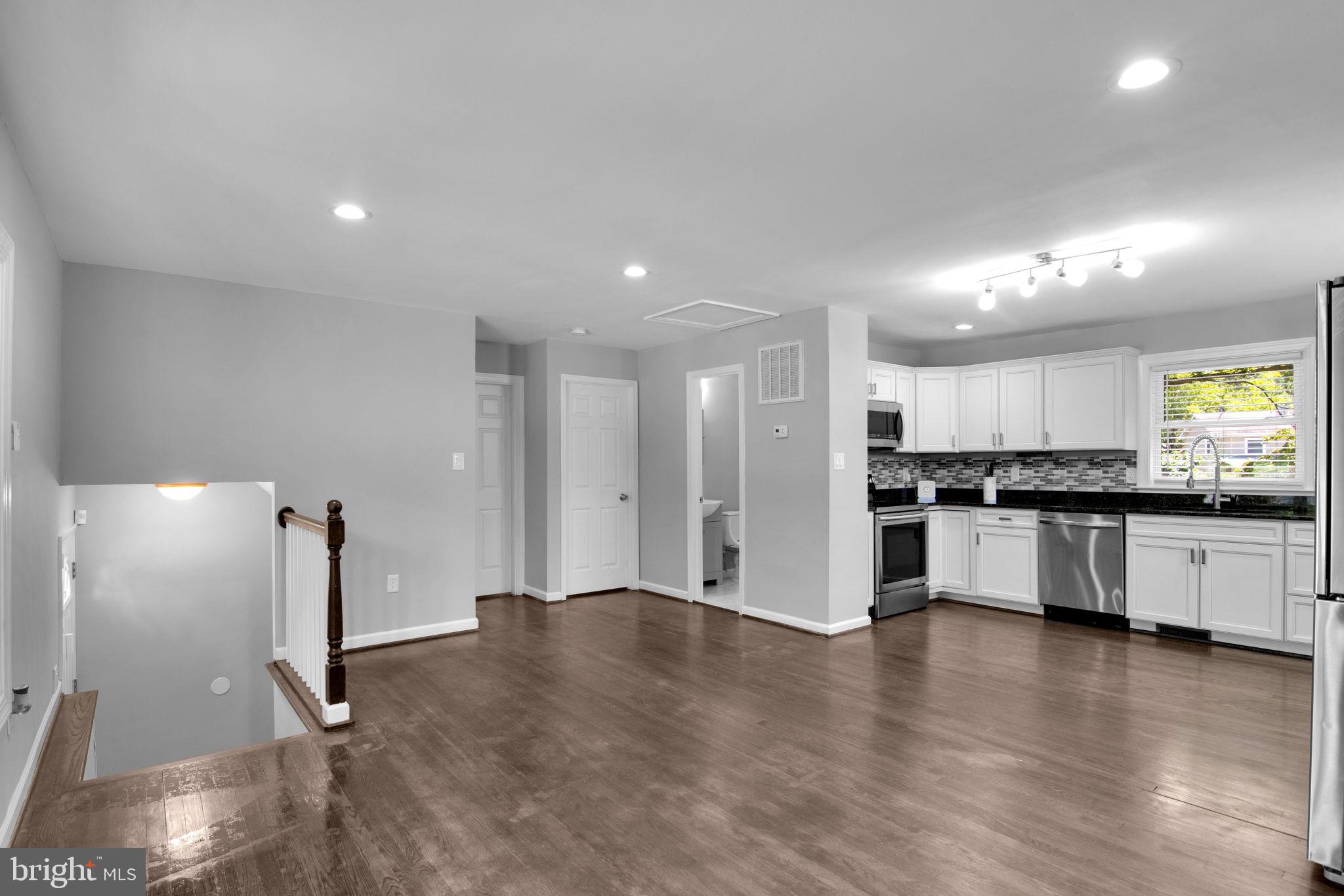 DALE CITY - Residential