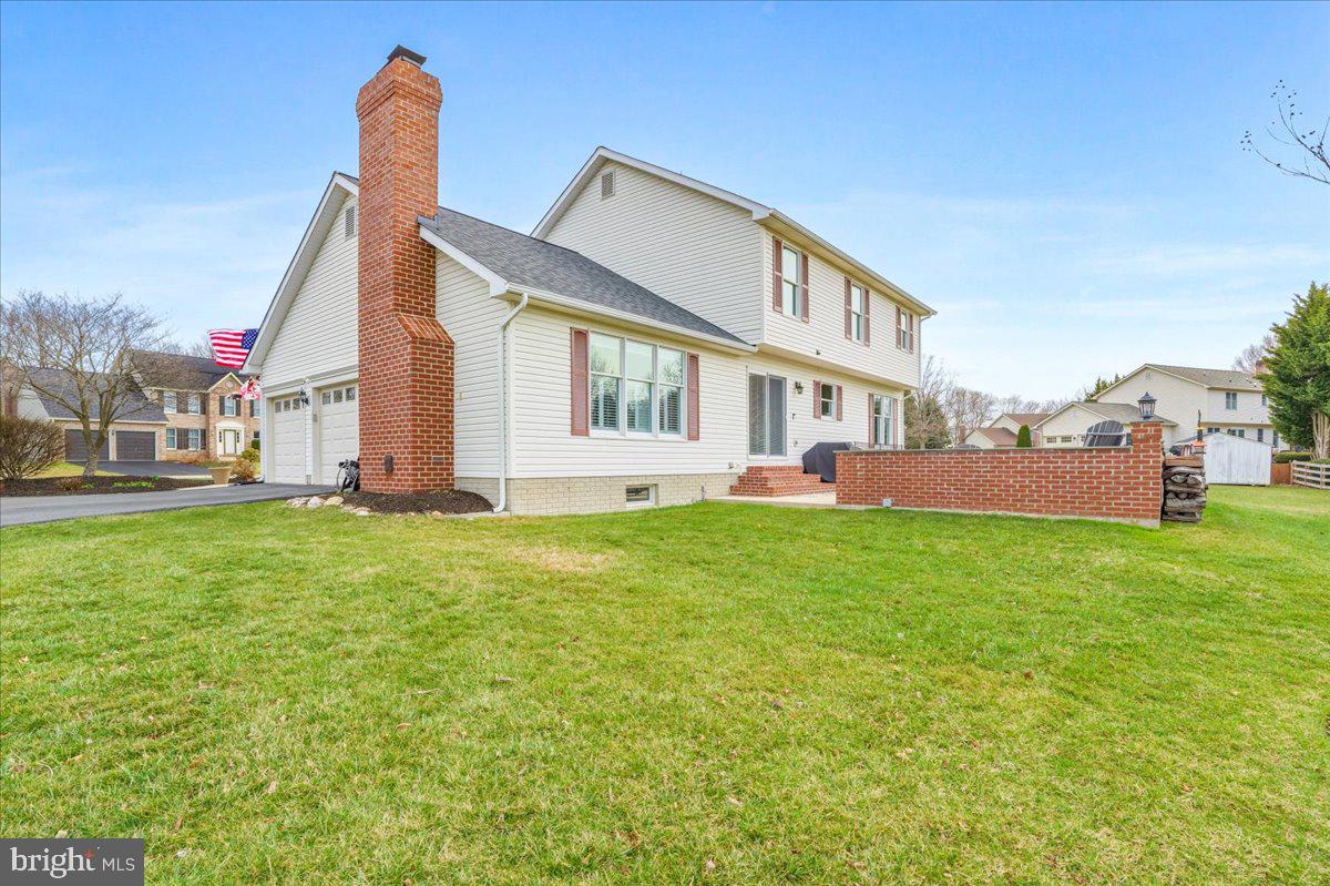 FOXFIELD AT MIDDLETOWN - Residential