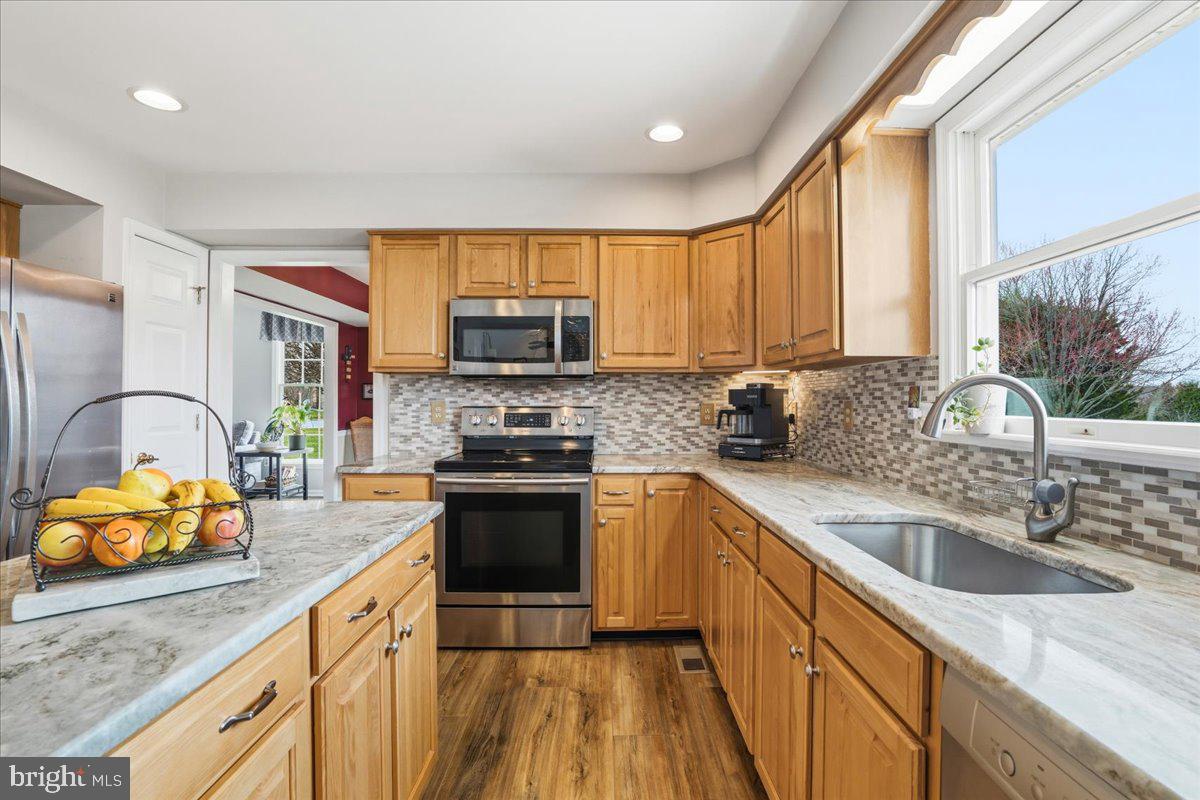 FOXFIELD AT MIDDLETOWN - Residential