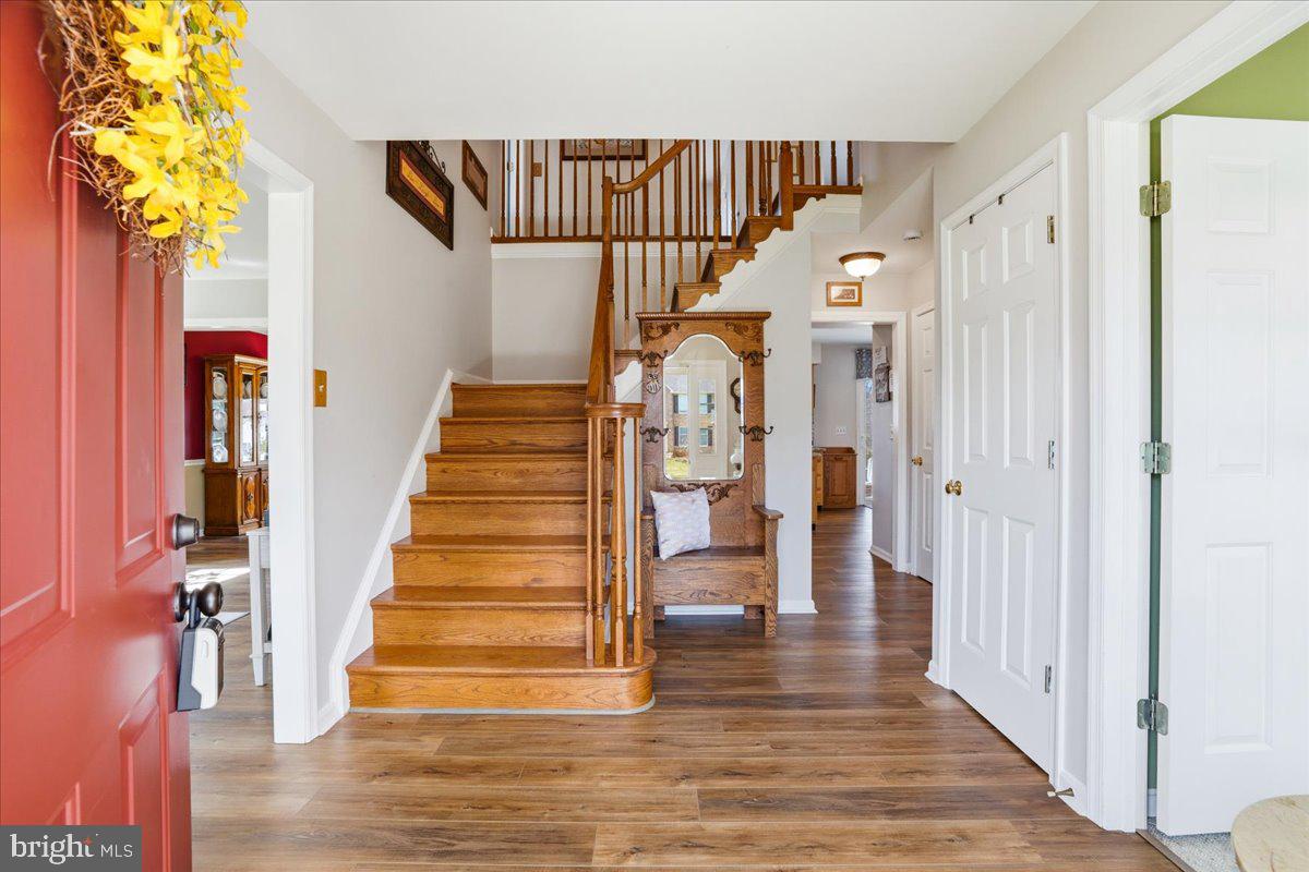 FOXFIELD AT MIDDLETOWN - Residential