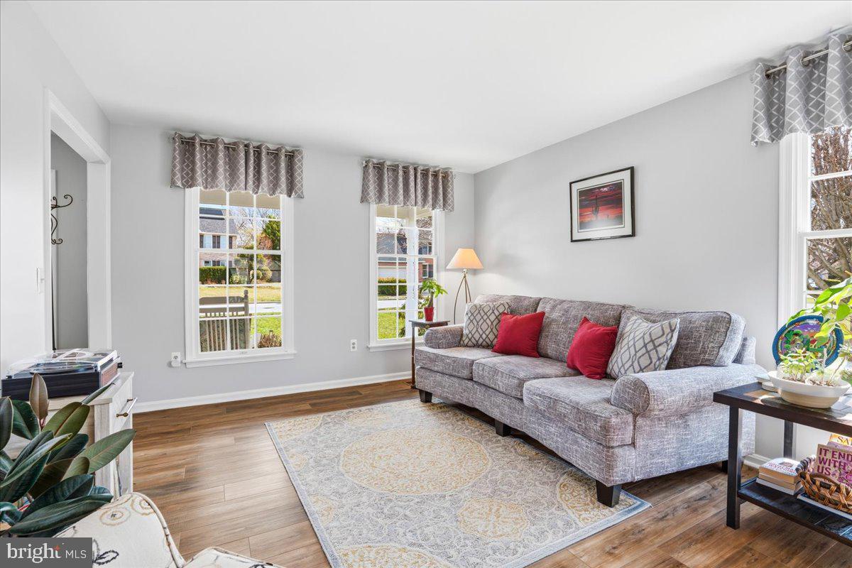 FOXFIELD AT MIDDLETOWN - Residential