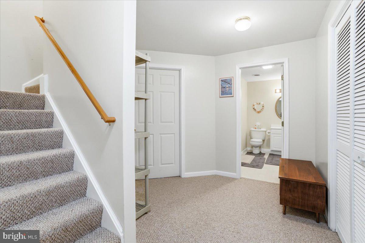 FOXFIELD AT MIDDLETOWN - Residential