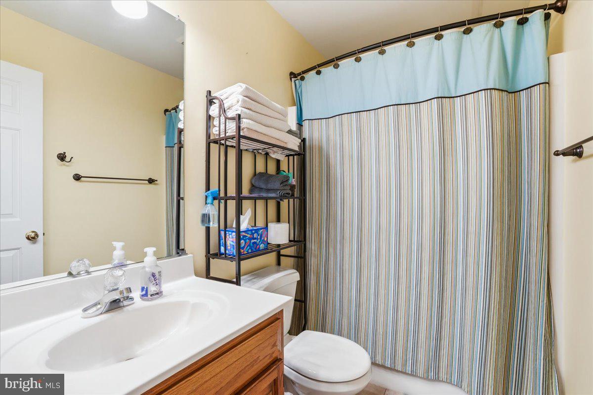 FOXFIELD AT MIDDLETOWN - Residential