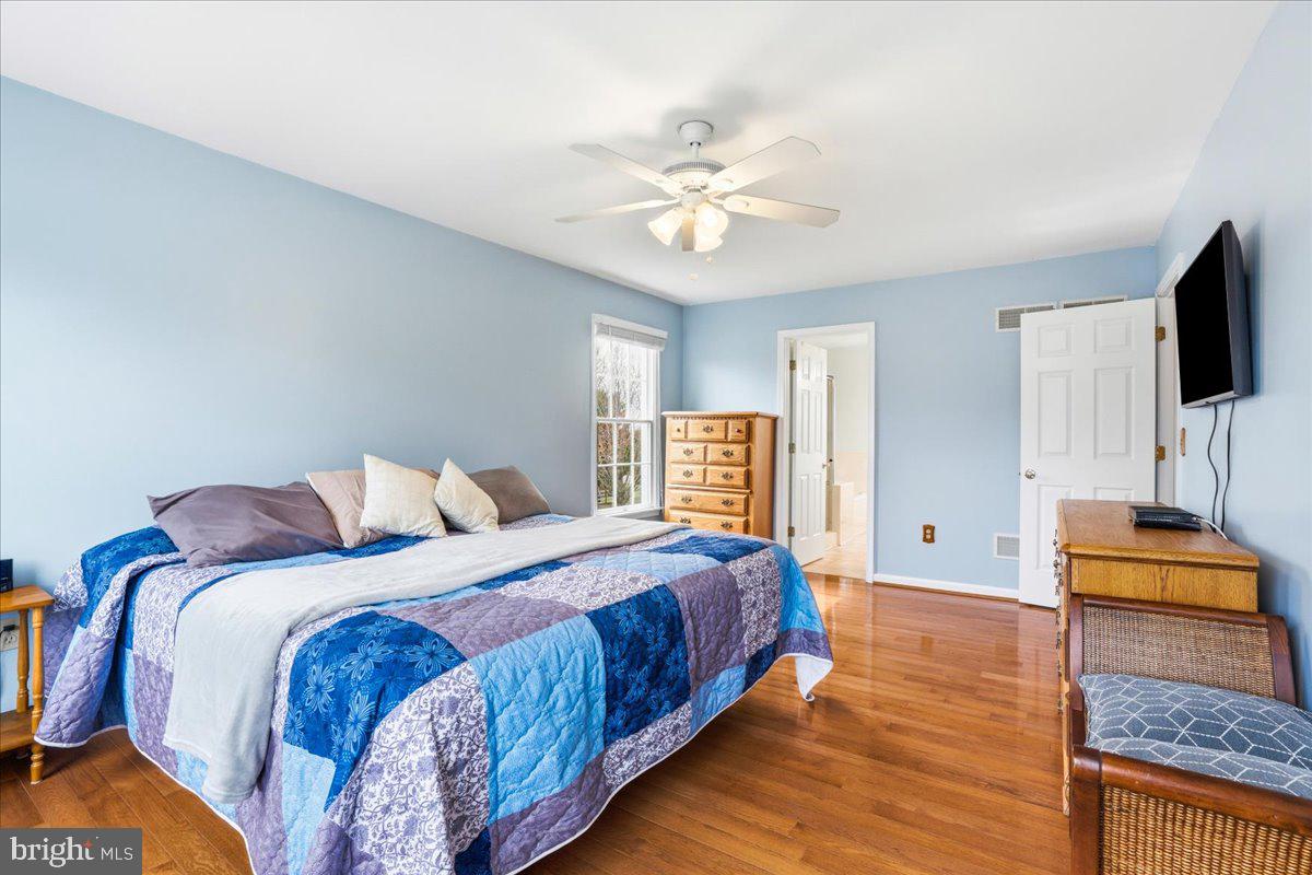 FOXFIELD AT MIDDLETOWN - Residential