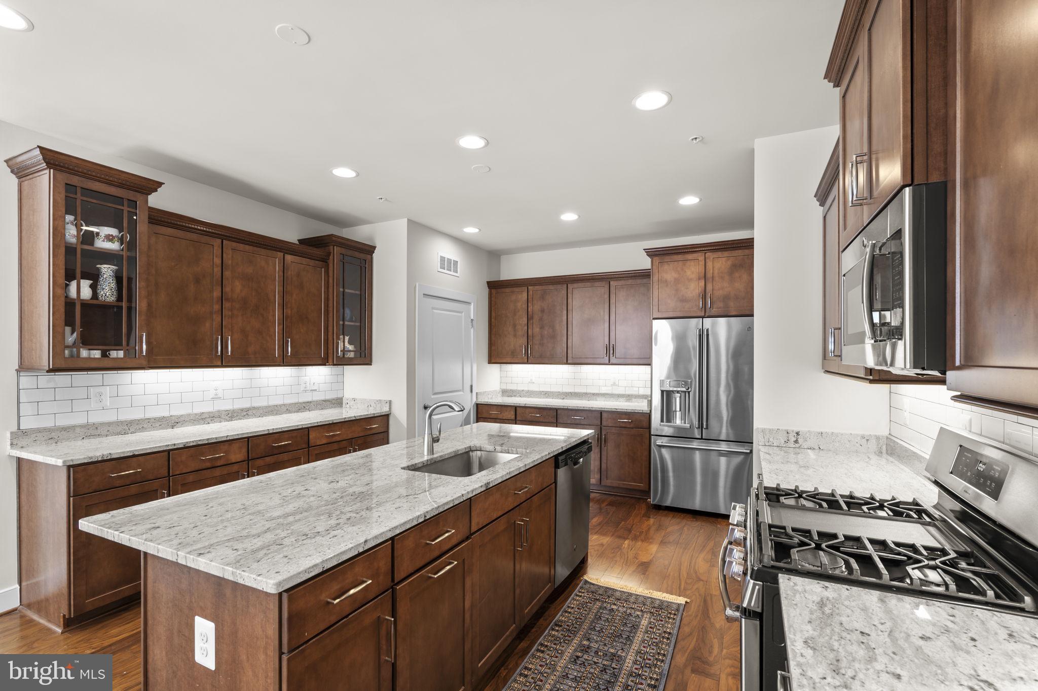 WALDEN WOODS - Residential