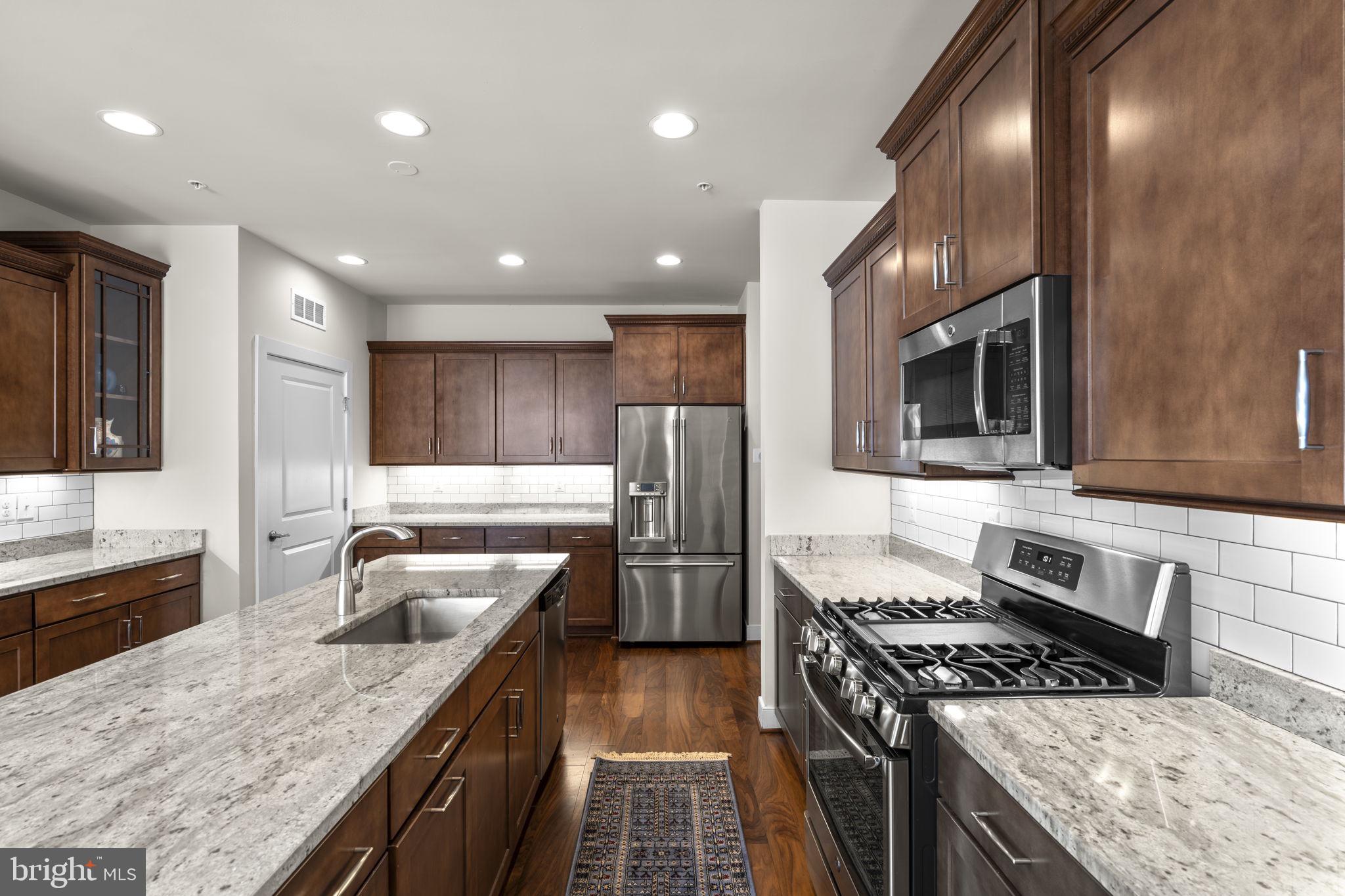 WALDEN WOODS - Residential