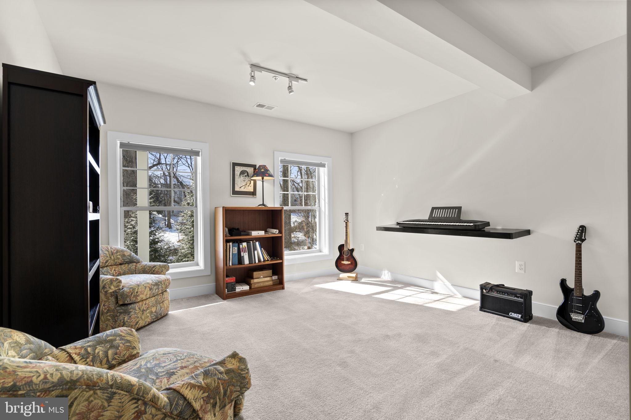 WALDEN WOODS - Residential