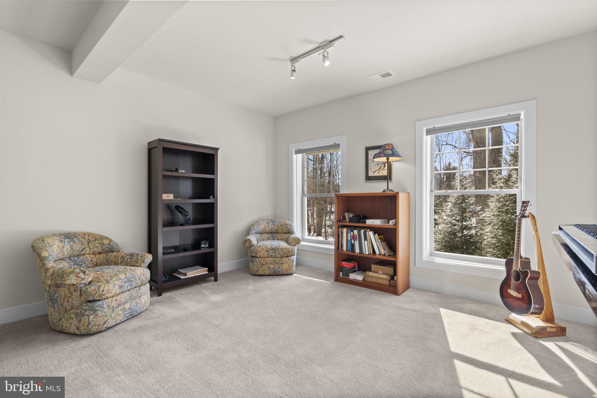 WALDEN WOODS - Residential