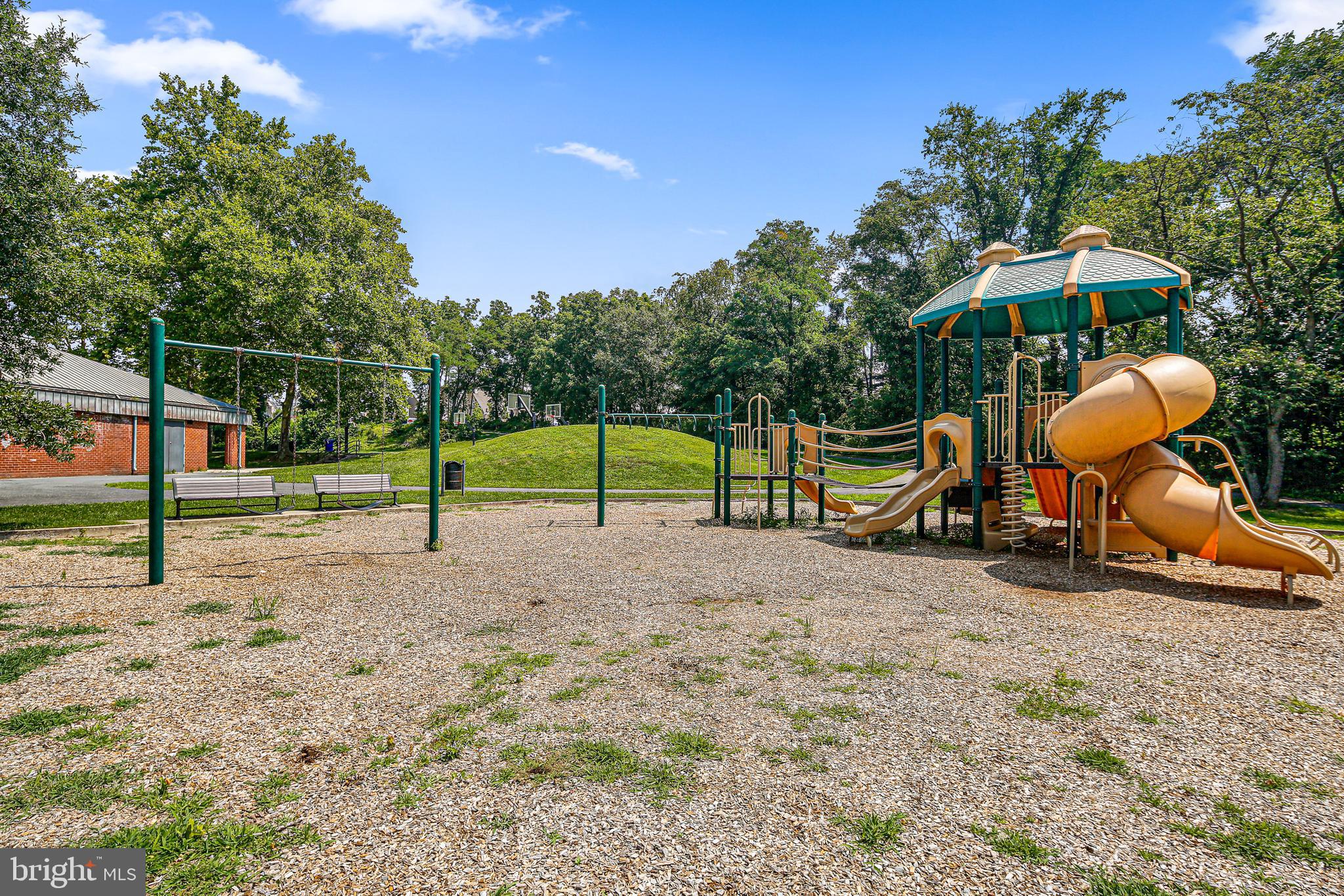 VILLAGE OF HICKORY RIDGE - Residential