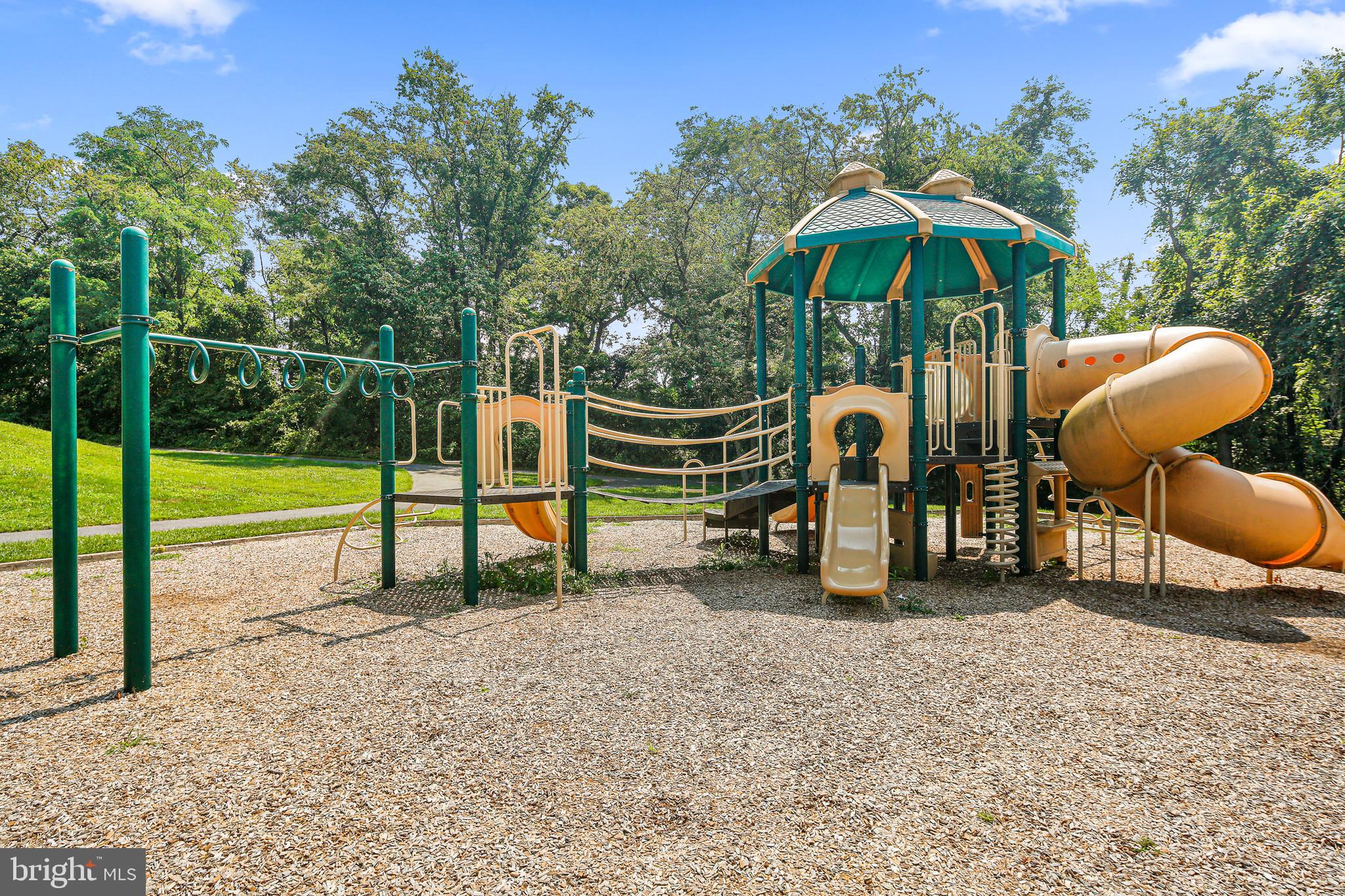 VILLAGE OF HICKORY RIDGE - Residential