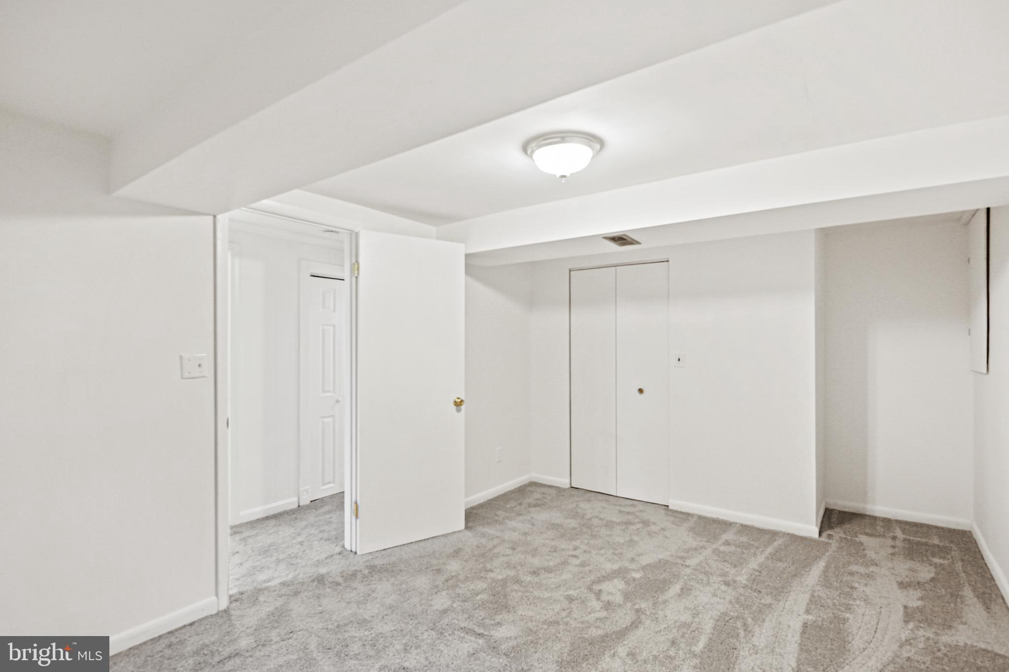 VILLAGE OF HICKORY RIDGE - Residential