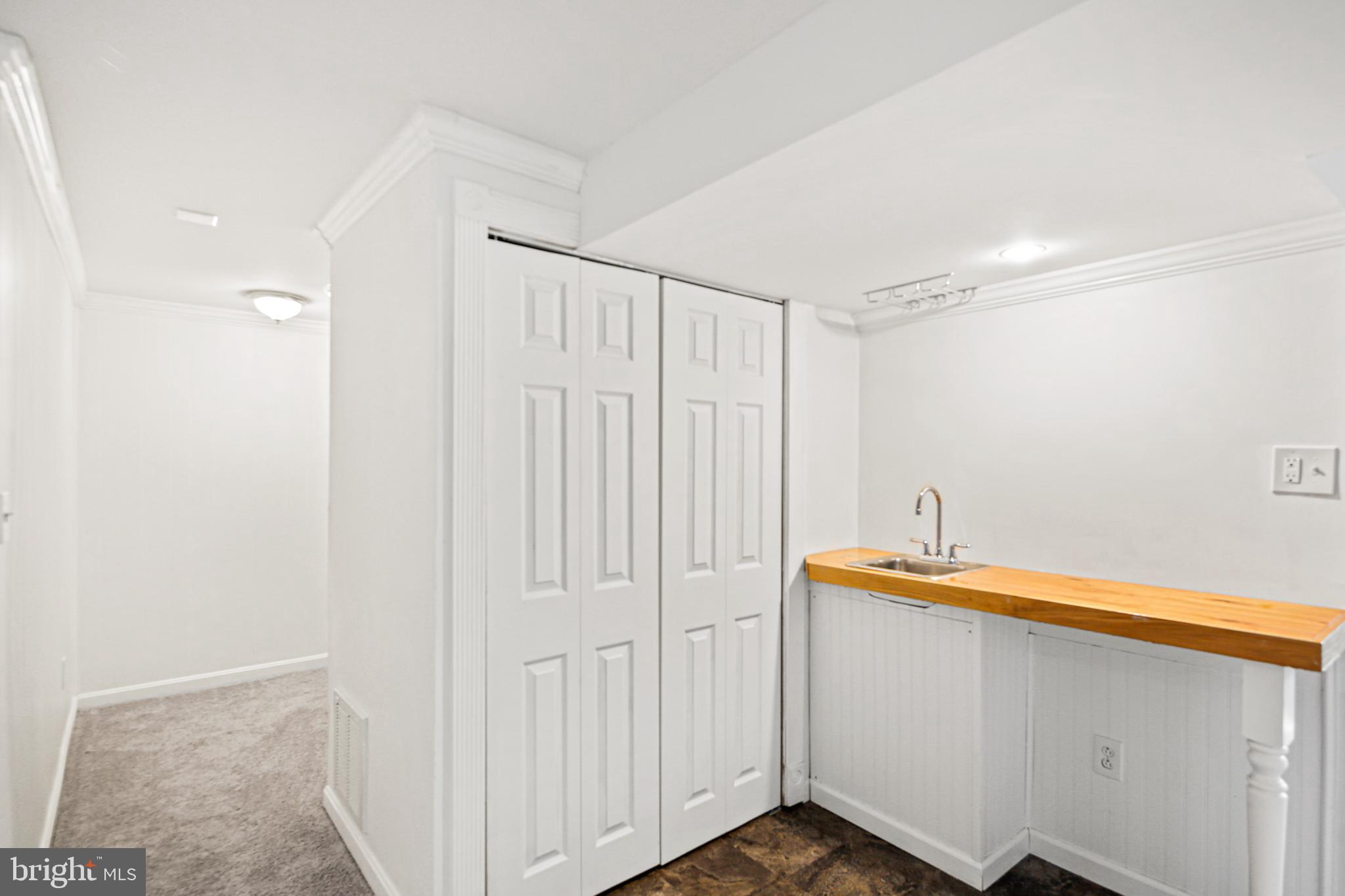 VILLAGE OF HICKORY RIDGE - Residential