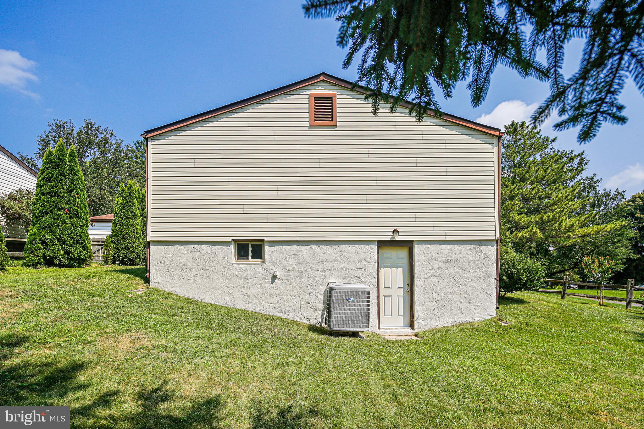 VILLAGE OF HICKORY RIDGE - Residential