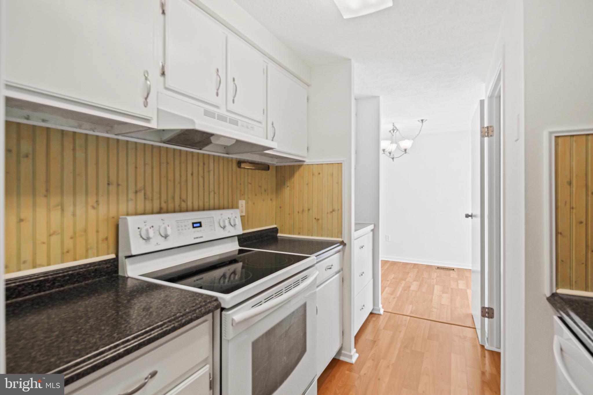 VILLAGE OF HICKORY RIDGE - Residential