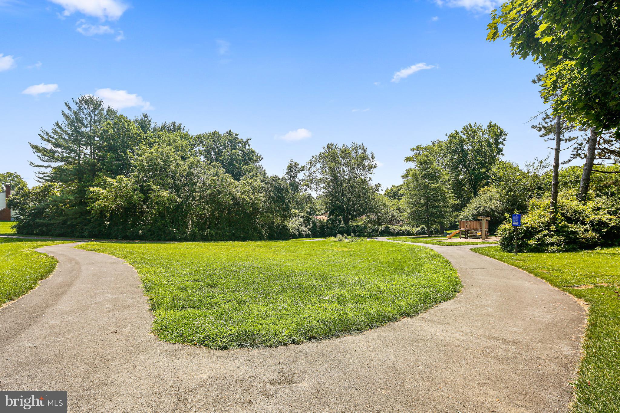 VILLAGE OF HICKORY RIDGE - Residential