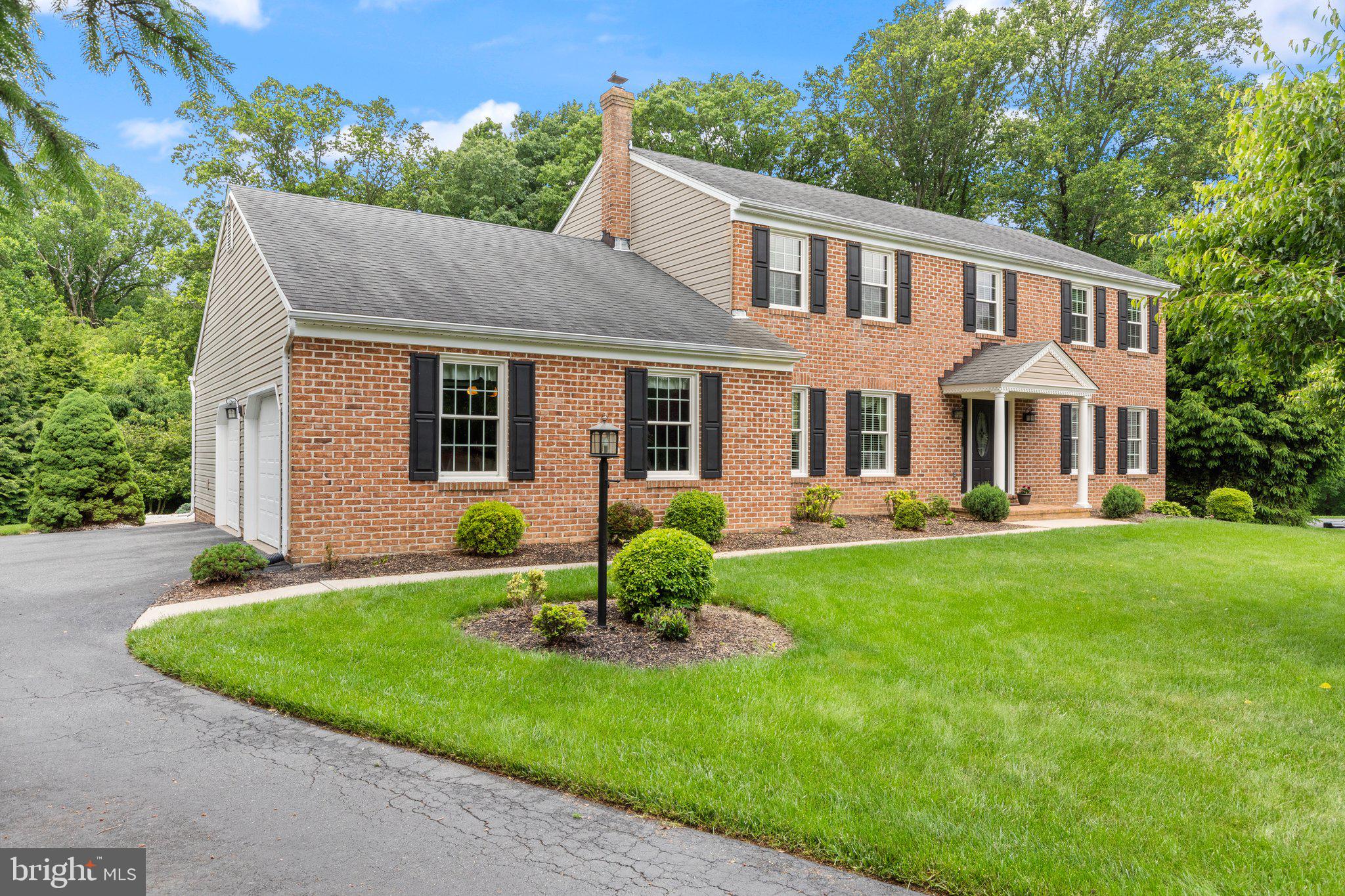 1702 INDIGO COURT