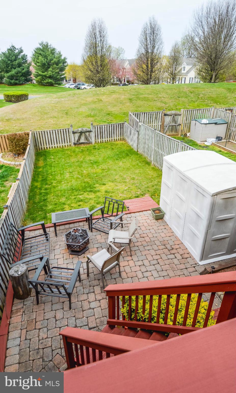 CONSTANT FRIENDSHIP - Residential Lease