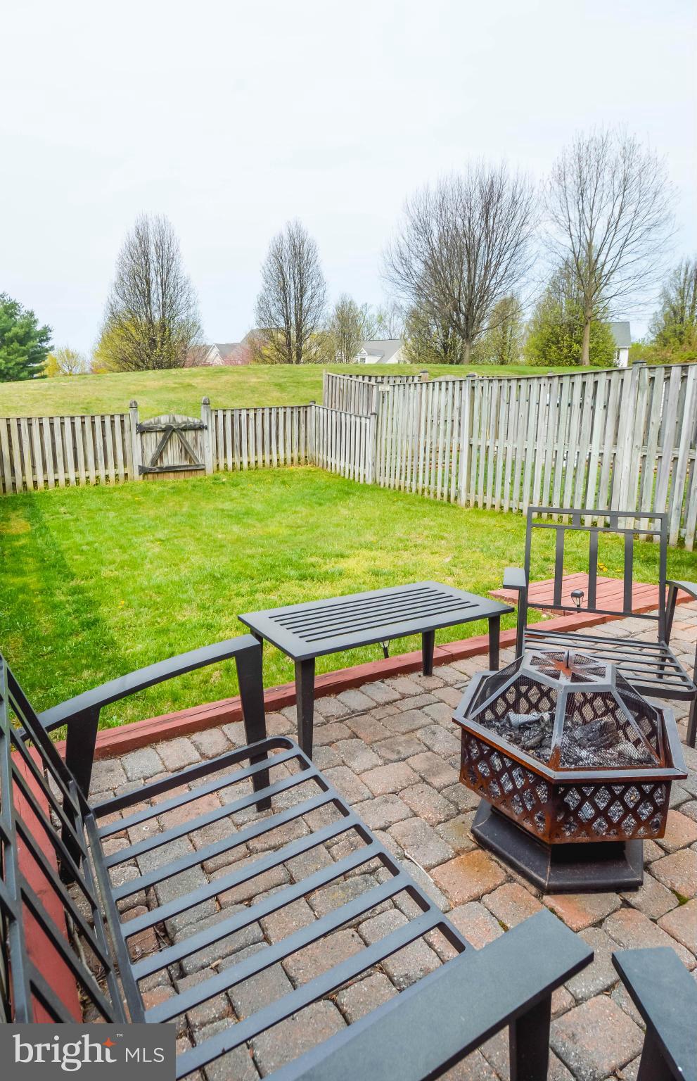 CONSTANT FRIENDSHIP - Residential Lease