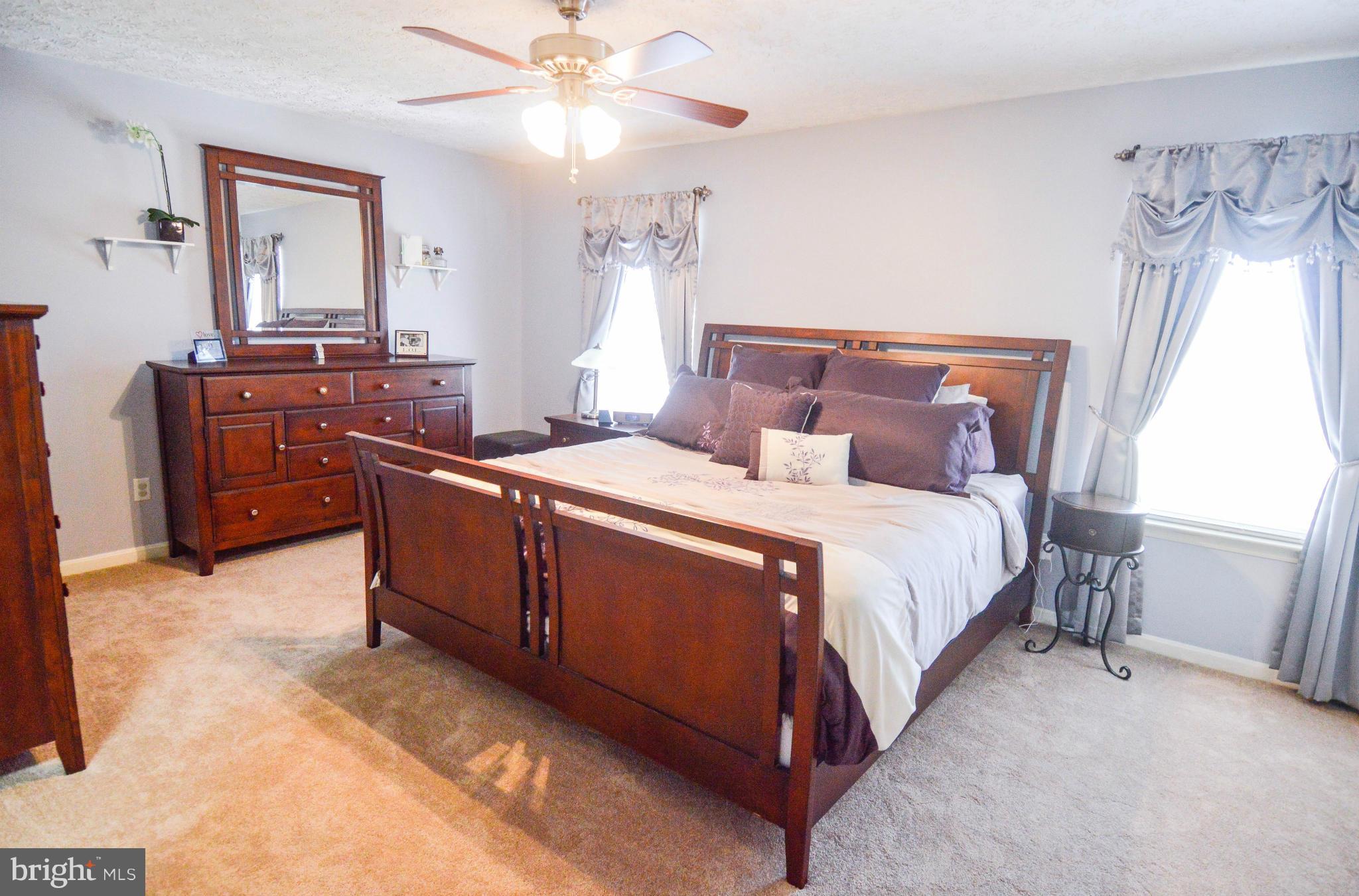 CONSTANT FRIENDSHIP - Residential Lease