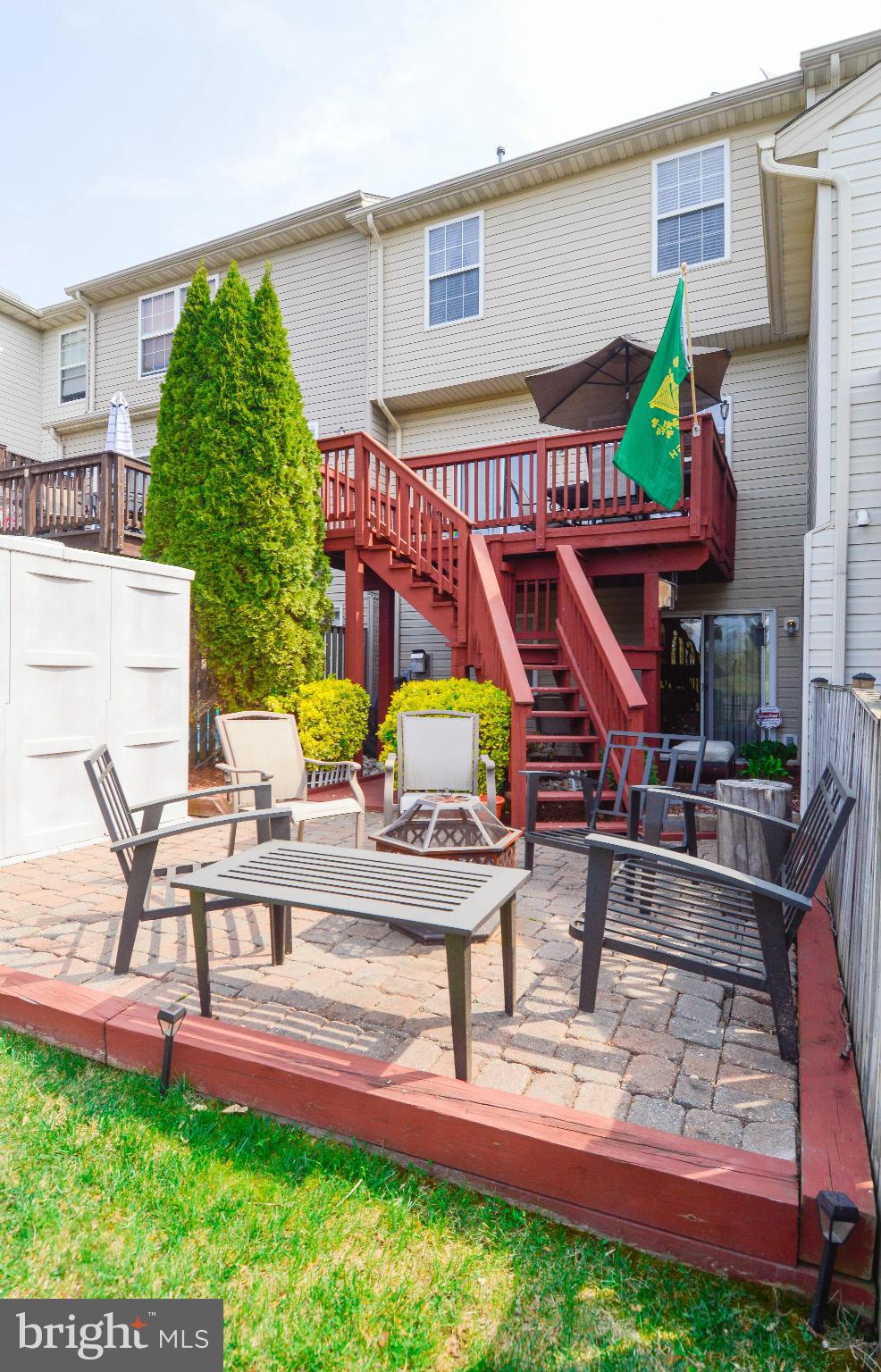 CONSTANT FRIENDSHIP - Residential Lease