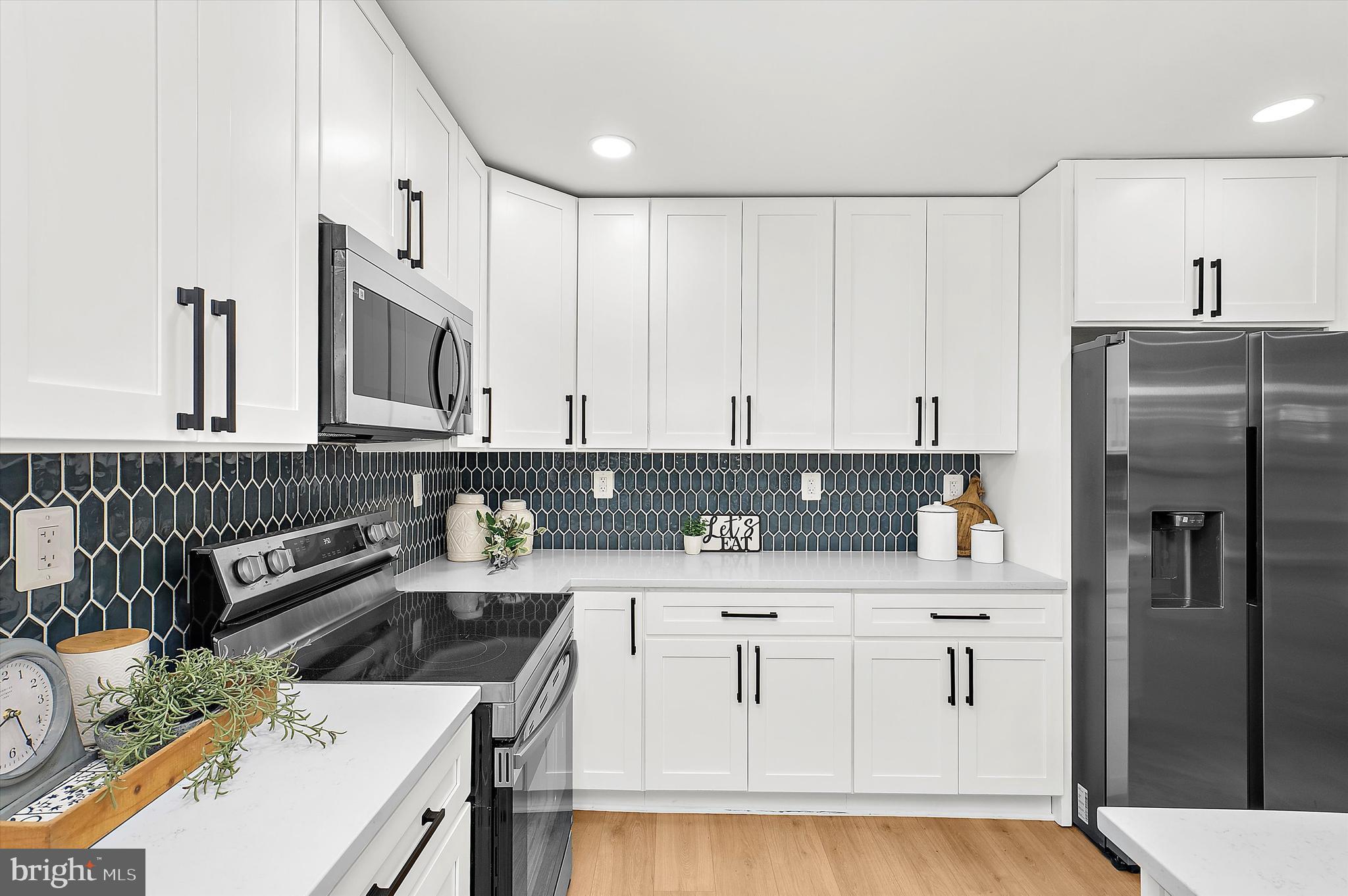 FERNDALE - Residential