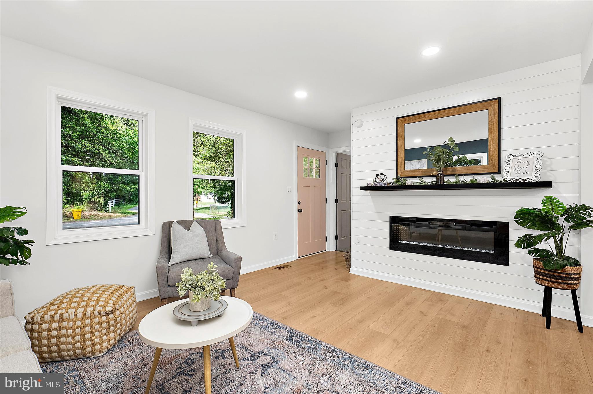 FERNDALE - Residential
