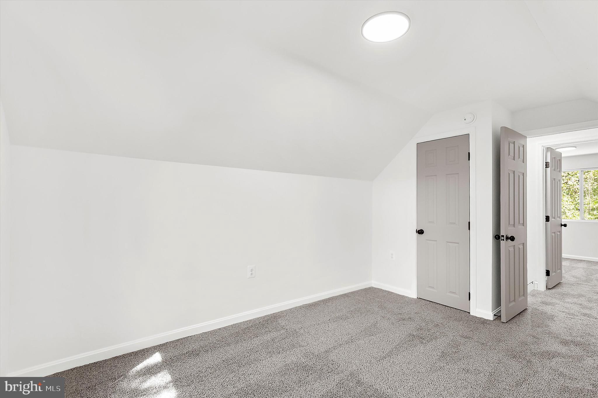 FERNDALE - Residential