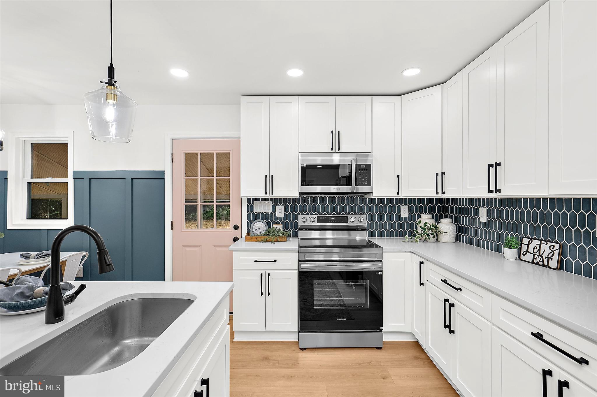 FERNDALE - Residential
