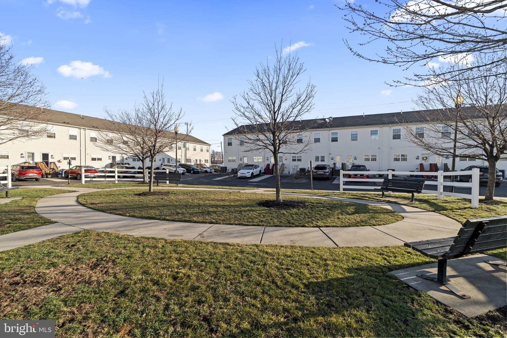 PORT RICHMOND - Residential